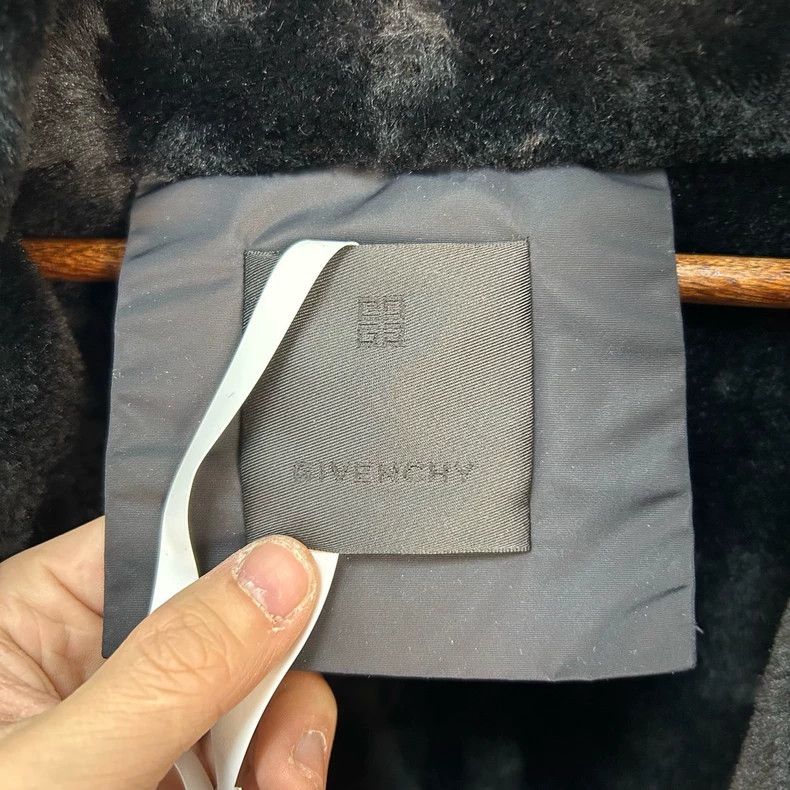Givenchy Givenchy Size 46Classic Black Graffiti Hooded Cotton Coat 2 Size US XL / EU 56 / 4 - 3 Thumbnail