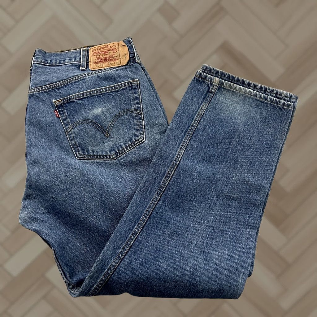 Levi's Levi's 501 XX Original Button Fly Medium Wash Denim Blue Jeans Men's 37x29 Jeans Regular 501 XX Mens Blue Denim Straight Jeans Size US 37 - 1 Thumbnail