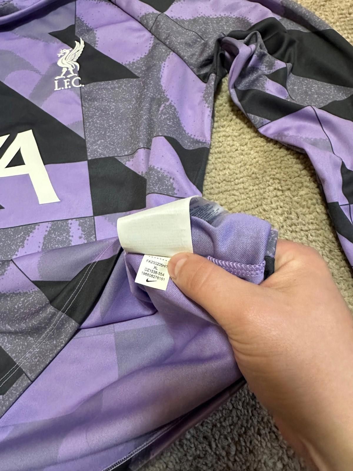 Nike LIVERPOOL 2023-24 PLAYER ISSUE PRE-MATCH TOP SHIRT JERSEY XL Size US XL / EU 56 / 4 - 7 Thumbnail