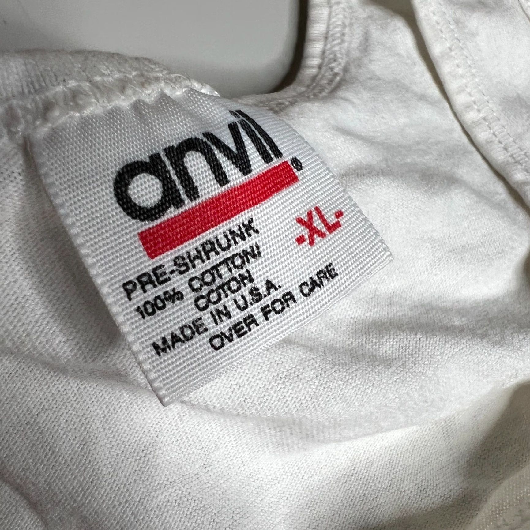 Anvil VINTAGE Anvil Tank Top Hawaii Surf 80s XL White Snuba Tours Four Winds Maui USA Mens Size US XL / EU 56 / 4 - 5 Thumbnail