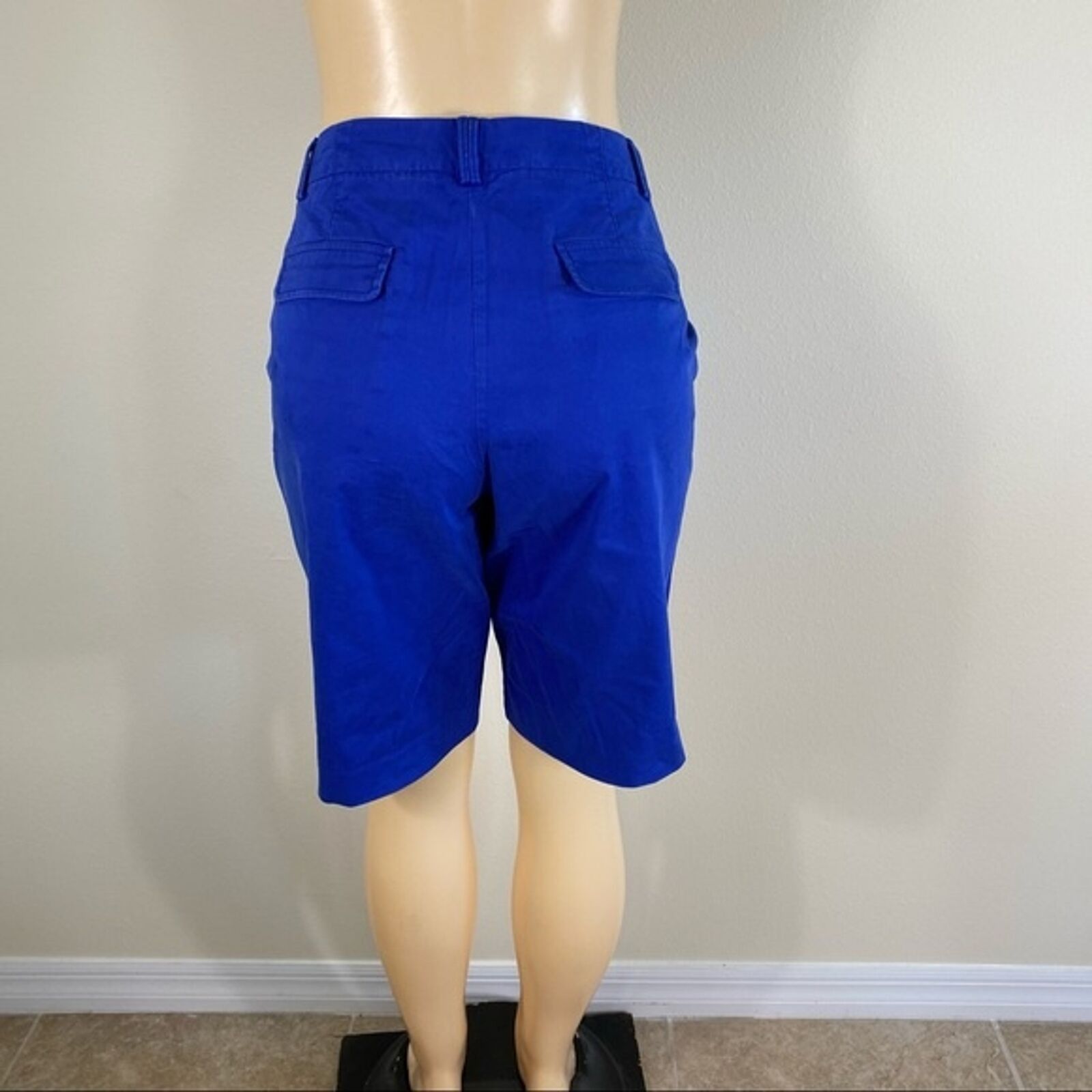 Banana Republic Banana Republic Women Short Pant Size 10 Size 32" / US 10 / IT 46 - 2 Thumbnail