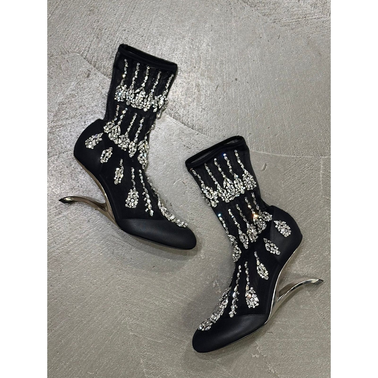 Alexander McQueen 2022 Alexander McQueen emboided sculptural heels Size US 7 / IT 37 - 2 Thumbnail