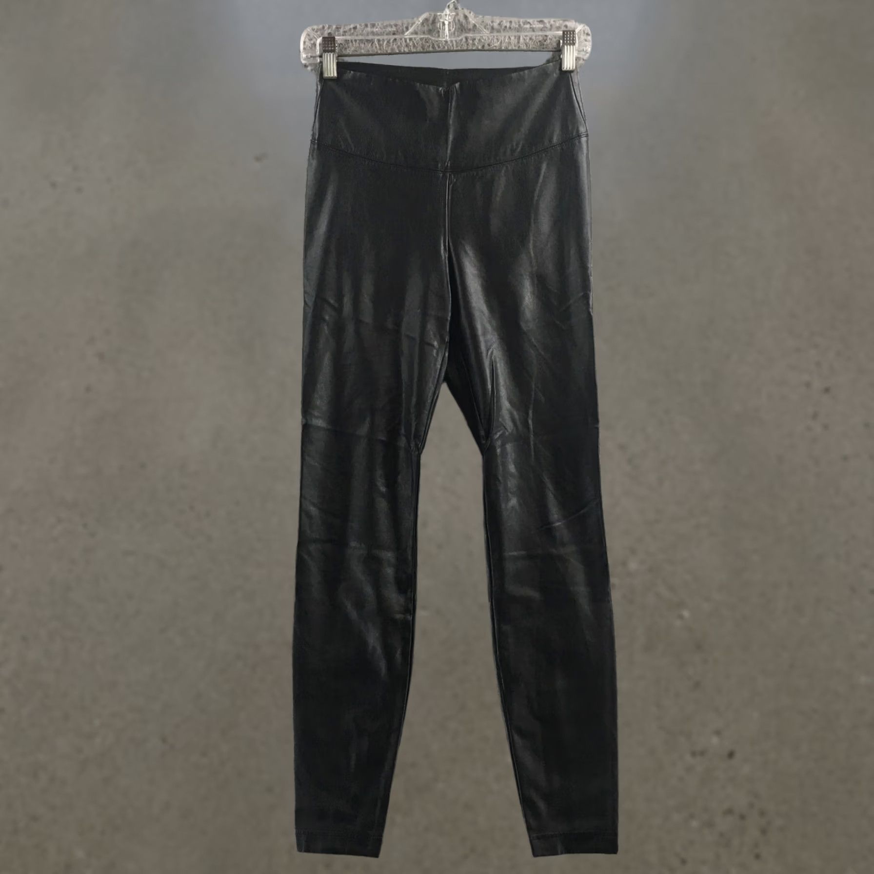 White House Black Market White House Black Market Pants Womens 4 Black Runway Legging Elastic Waist Slim Fit Ankle Pockets Cotton Blend Regular Waist Black Womens 4 Pants Size 27" / US 4 / IT 40 - 1 Thumbnail