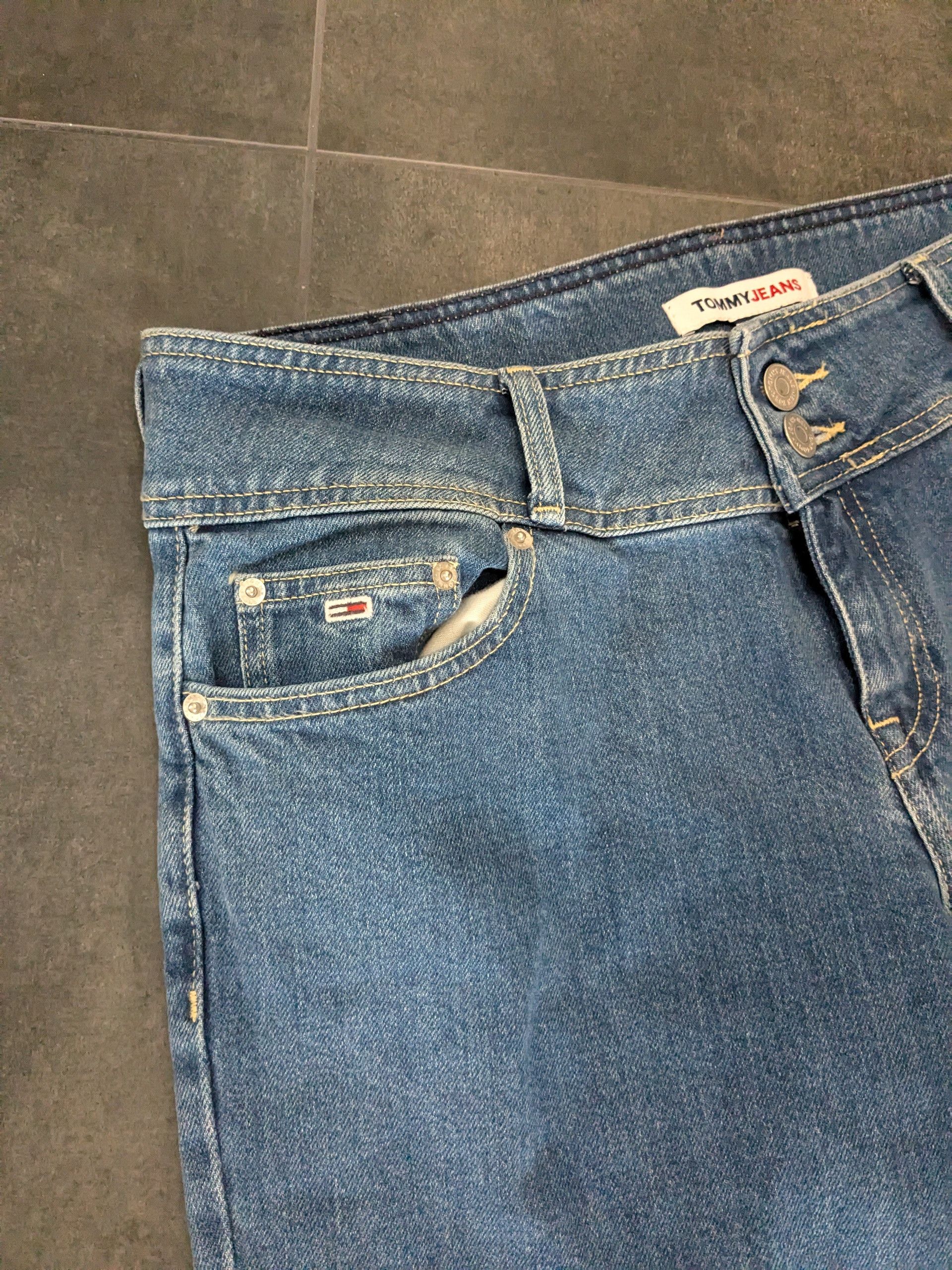 Tommy Hilfiger × Tommy Jeans Tommy Jeans 31/32 Wide Flared Blue Jeans Baggy Denim Size 31" - 2 Thumbnail