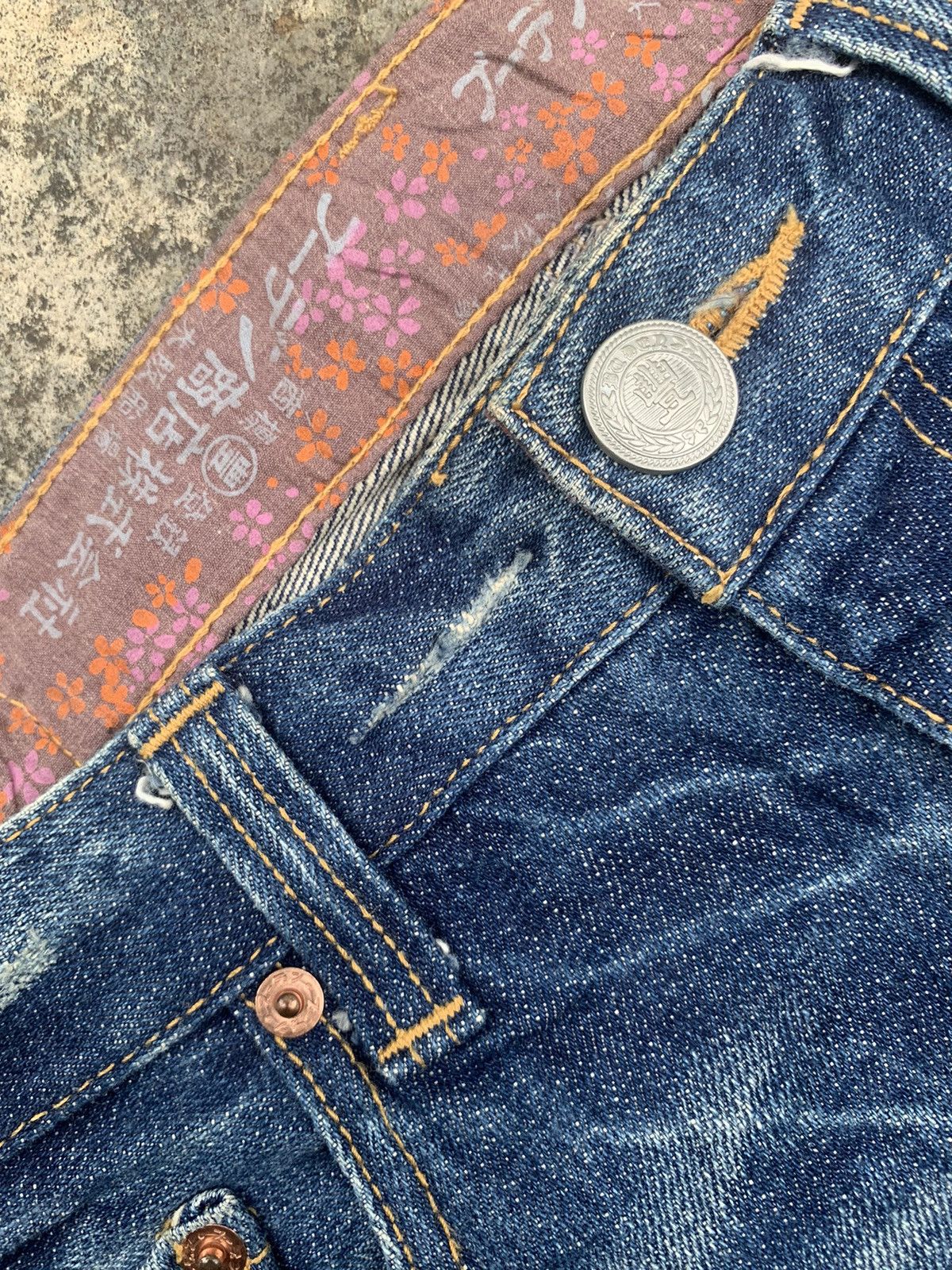 Japanese Brand × Vintage Vintage Sukajan Tiger Blue Denim Jeans Shorts Size US 34 / EU 50 - 5 Thumbnail