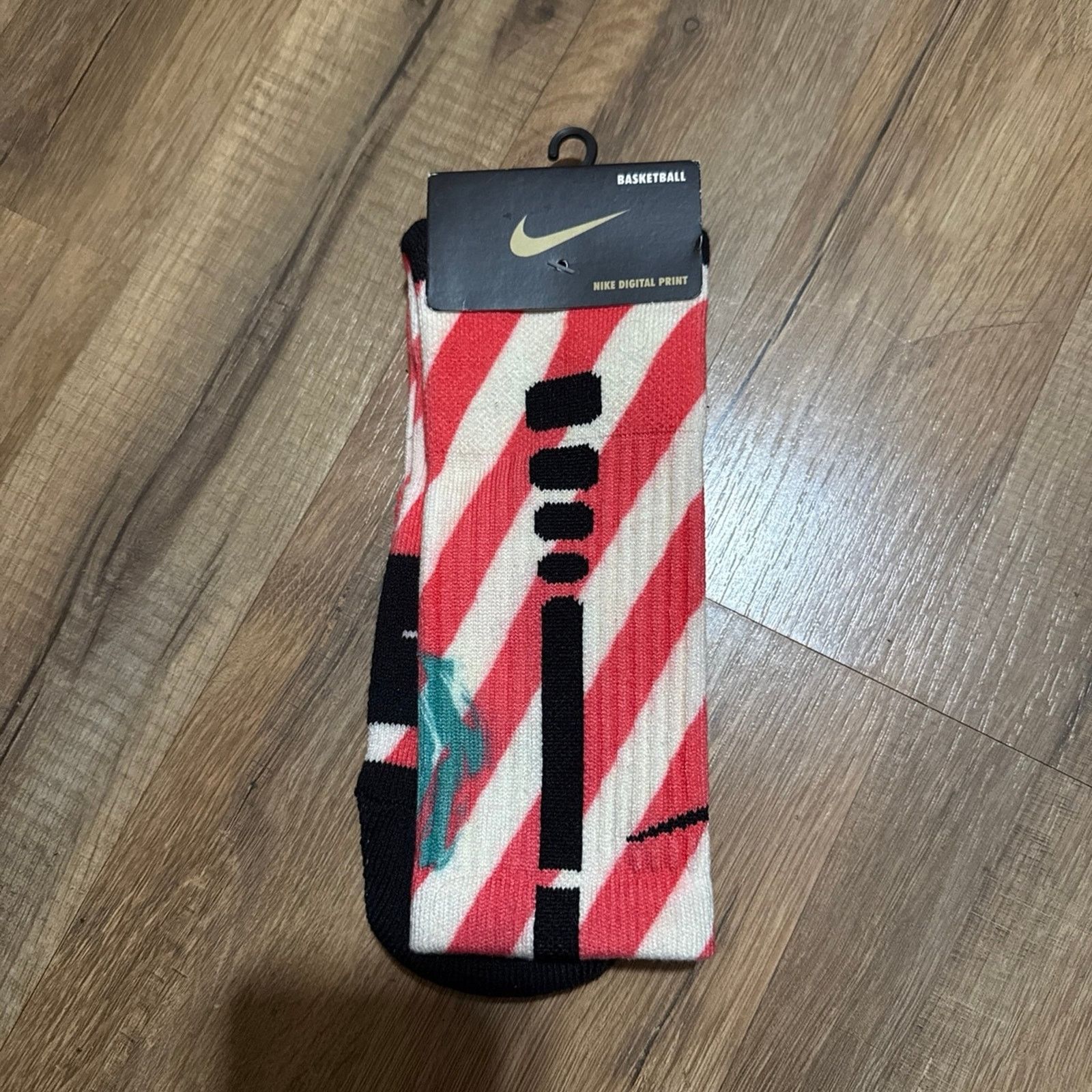 Nike 2014 Nike Digital Print KD Elite Basketball Crew Socks Size ONE SIZE - 1 Thumbnail