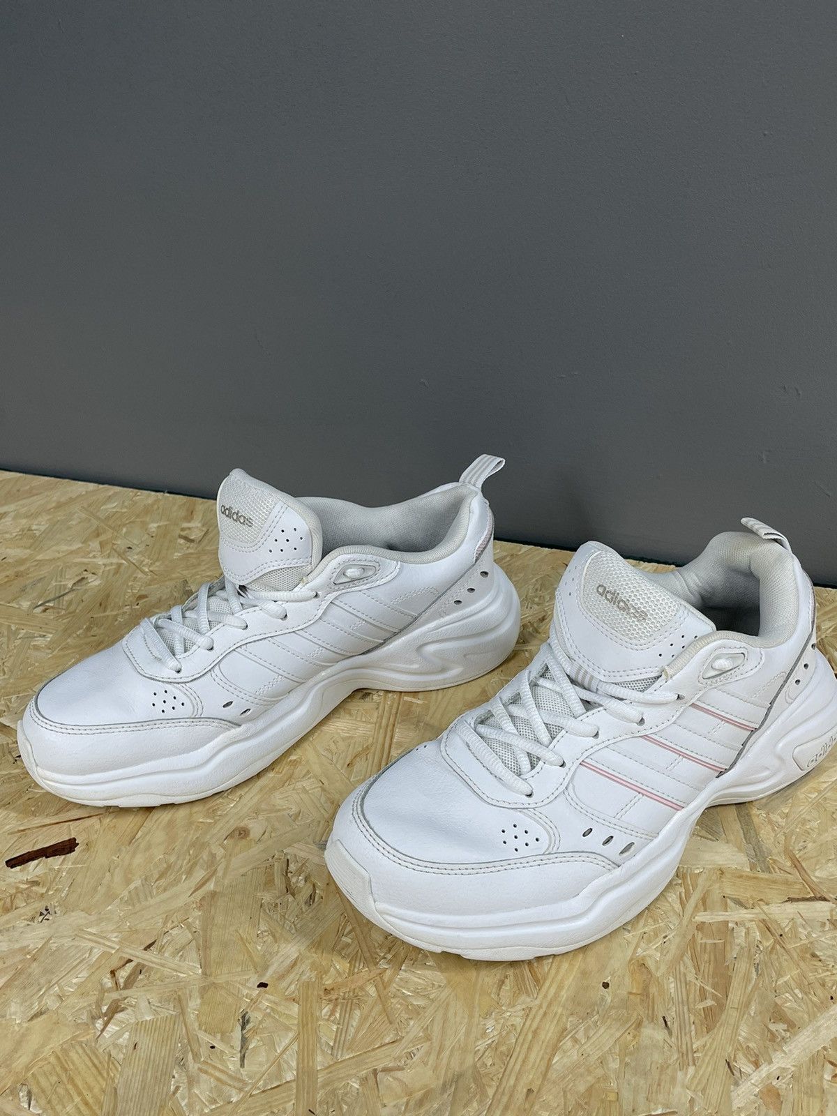 Adidas adidas Strutter White Silver Pink Women Cross Size US 7 / IT 37 - 9 Thumbnail