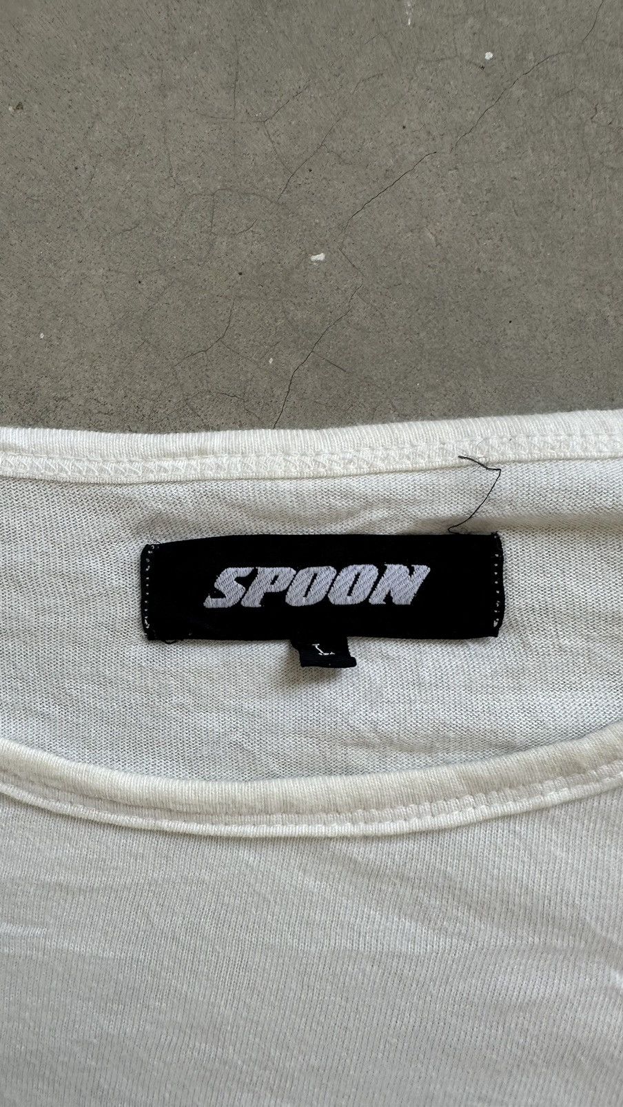 Japanese Brand VINTAGE SPOON SURFBOARD ALIEN TEE Size US L / EU 52-54 / 3 - 5 Thumbnail