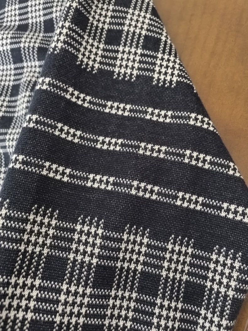 Thom Browne thom browneThousand-bird checkered sleeve jacket 2503-Nexta Size US M / EU 48-50 / 2 - 3 Thumbnail