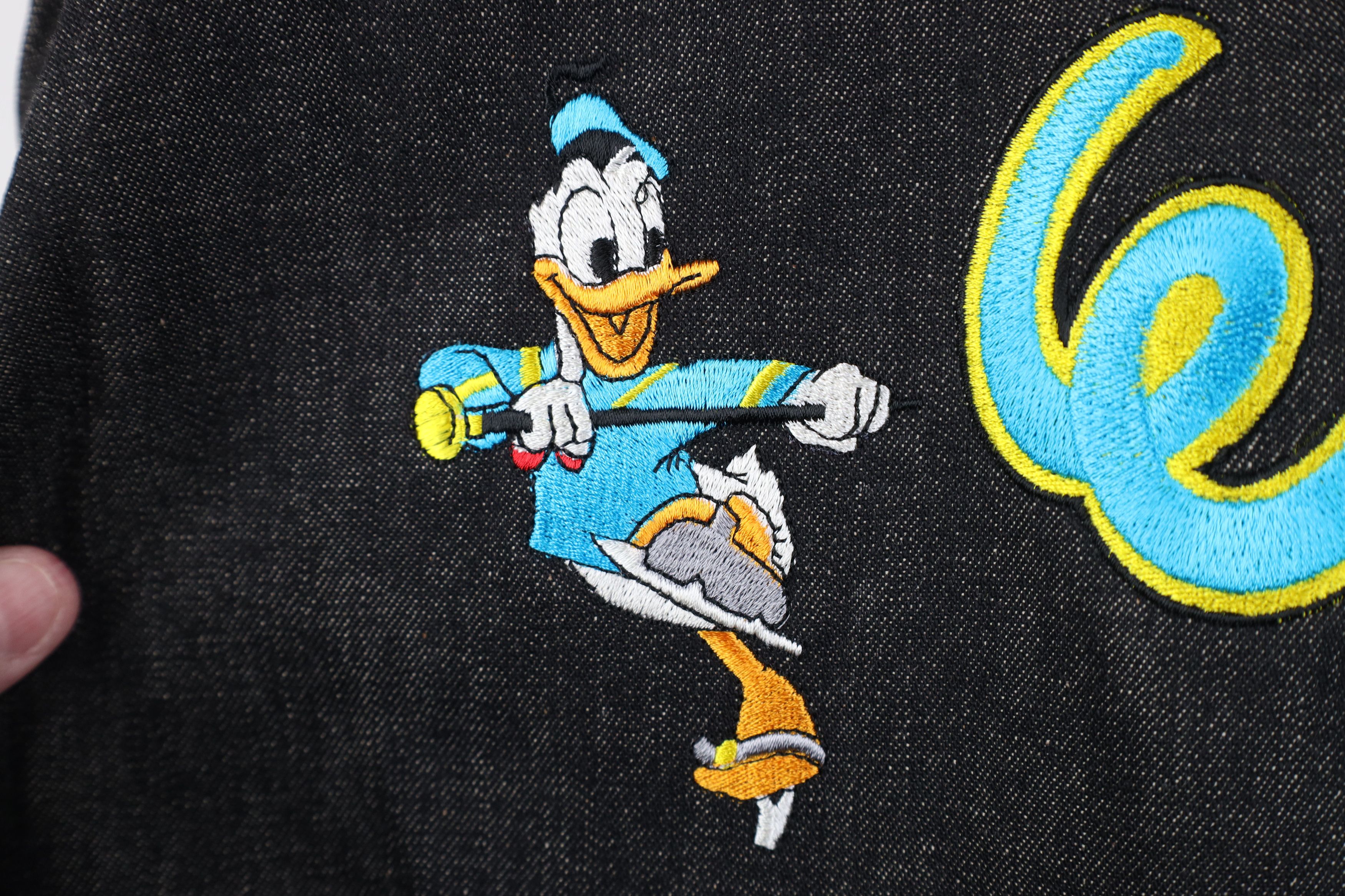 Vintage Vintage 90s Walt Disney World On Ice Chambray Bomber Jacket Size US L / EU 52-54 / 3 - 13 Thumbnail