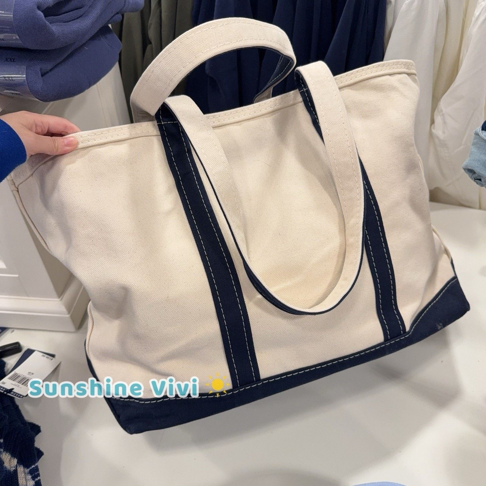 Lauren Ralph Lauren NWT Lauren Ralph Lauren Canvas Cream/Navy Medium Canvas Tote Size ONE SIZE - 5 Thumbnail