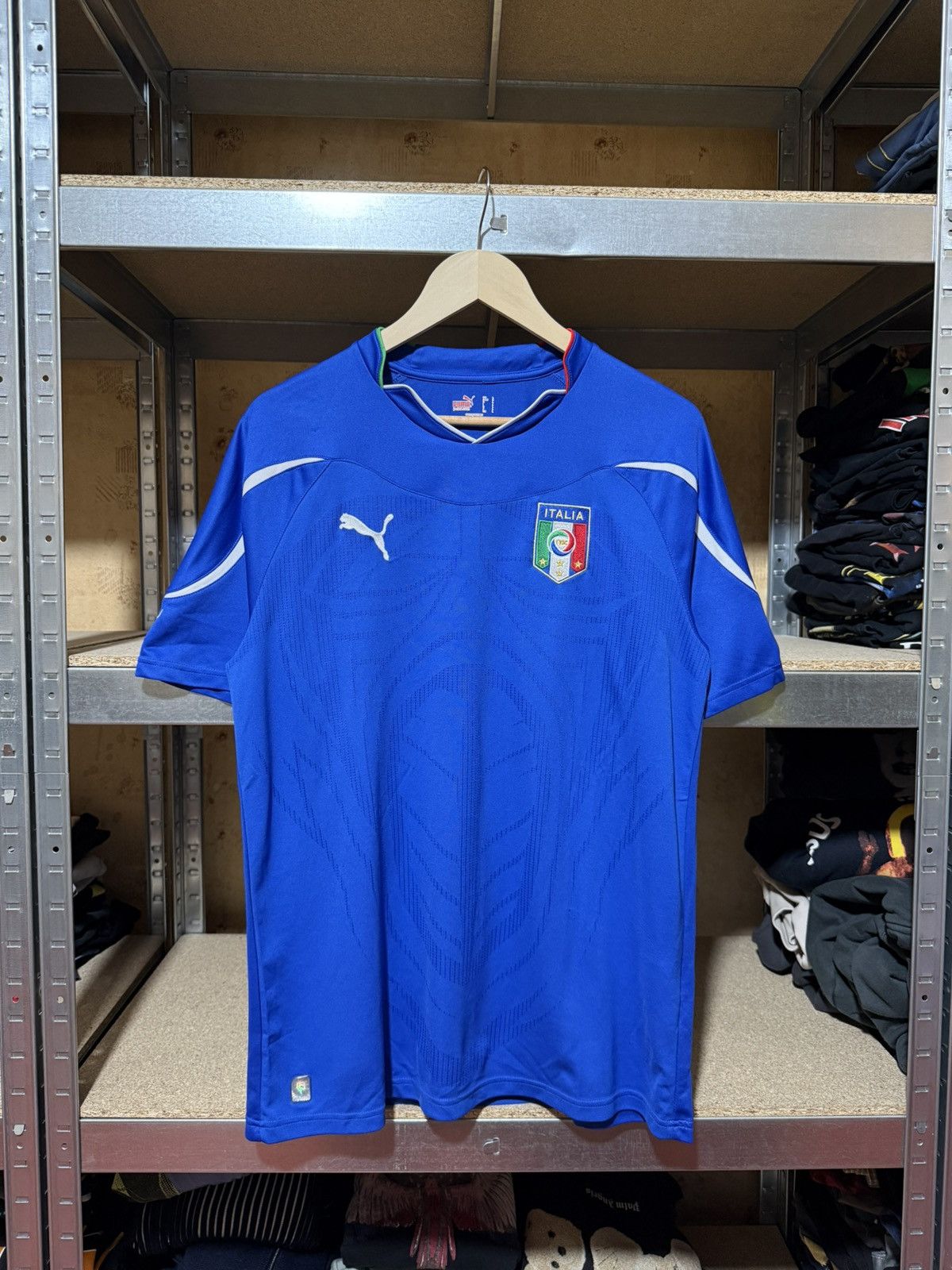 Puma × Vintage Vintage Puma Italy 2010 Home Football Soccer Jersey Size US M / EU 48-50 / 2 - 1 Thumbnail