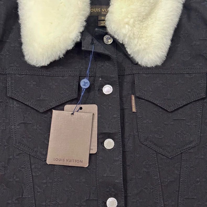Louis Vuitton Louis Vuitton Denim Jacket with Fur Collar -2505 Size US L / EU 52-54 / 3 - 3 Thumbnail