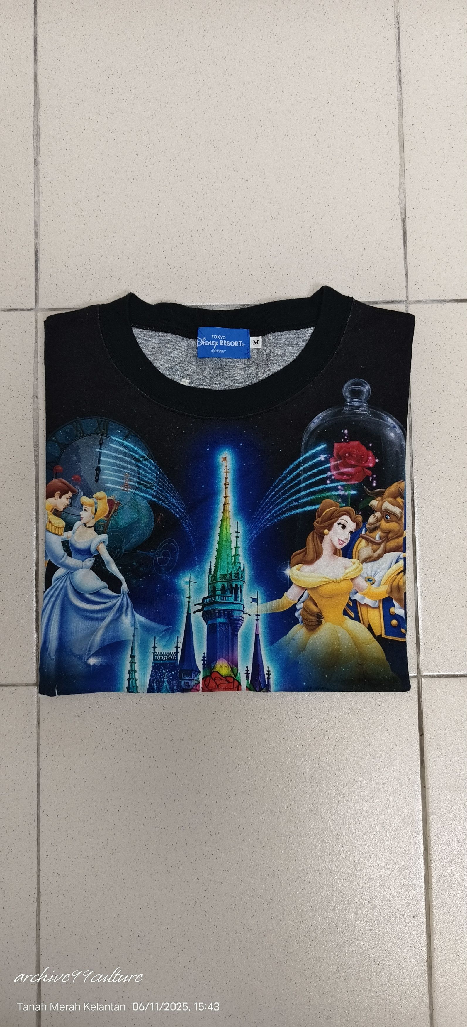 Disney Vintage 2000 Disney Once Upon a Time Over print Size US M / EU 48-50 / 2 - 8 Thumbnail
