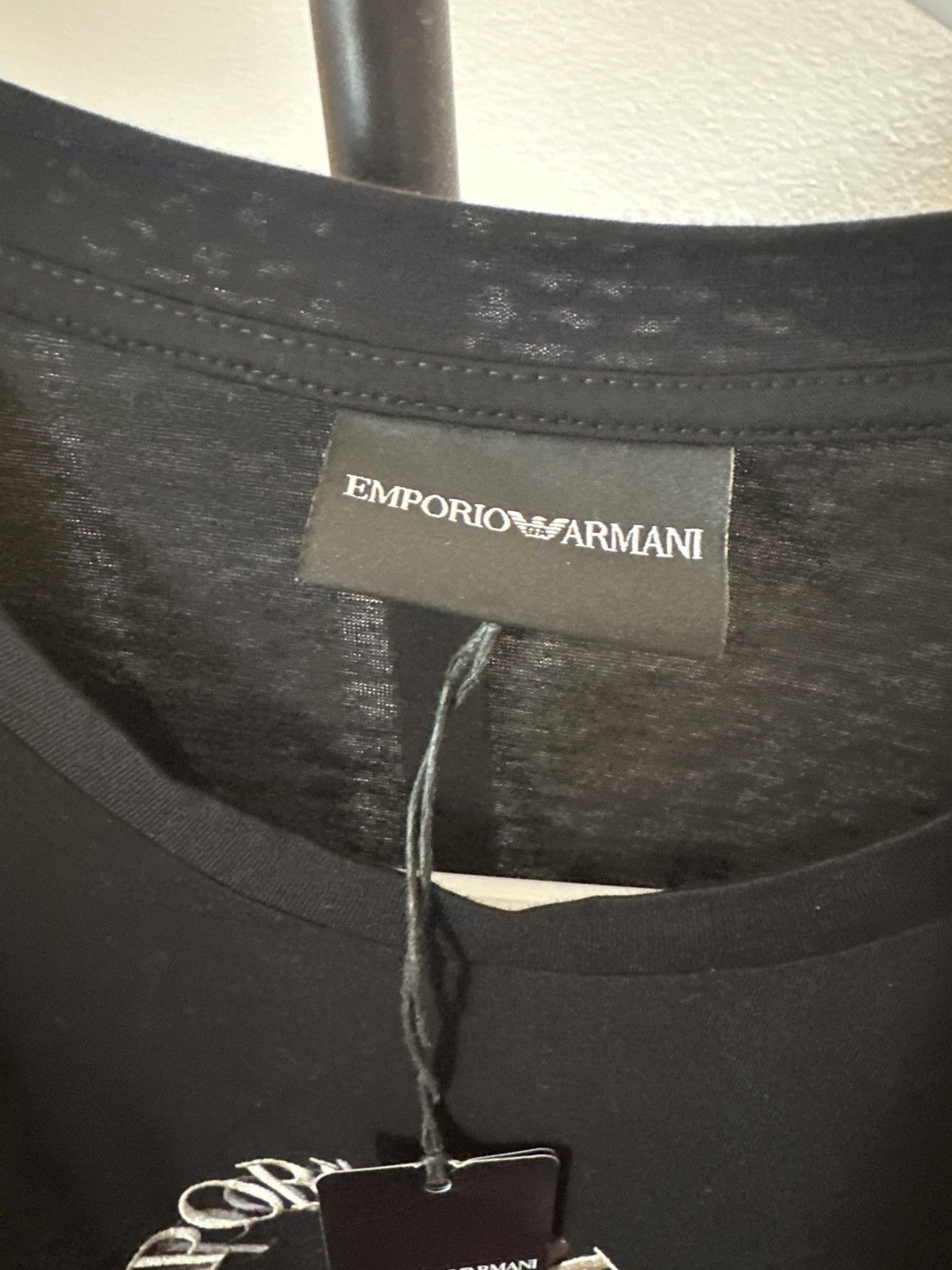Emporio Armani Emporio Armani black long sleeve circle name tee Size US L / EU 52-54 / 3 - 1 Thumbnail