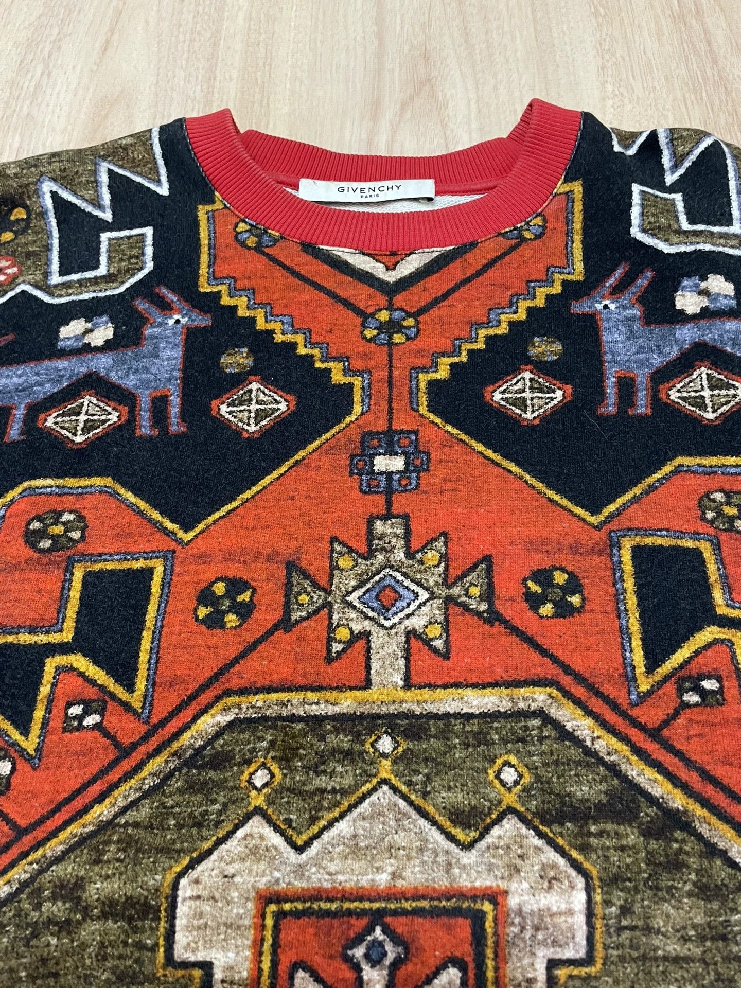Givenchy Givenchy Bohemian Pullover Sweatshirt M Like New Size US M / EU 48-50 / 2 - 7 Thumbnail