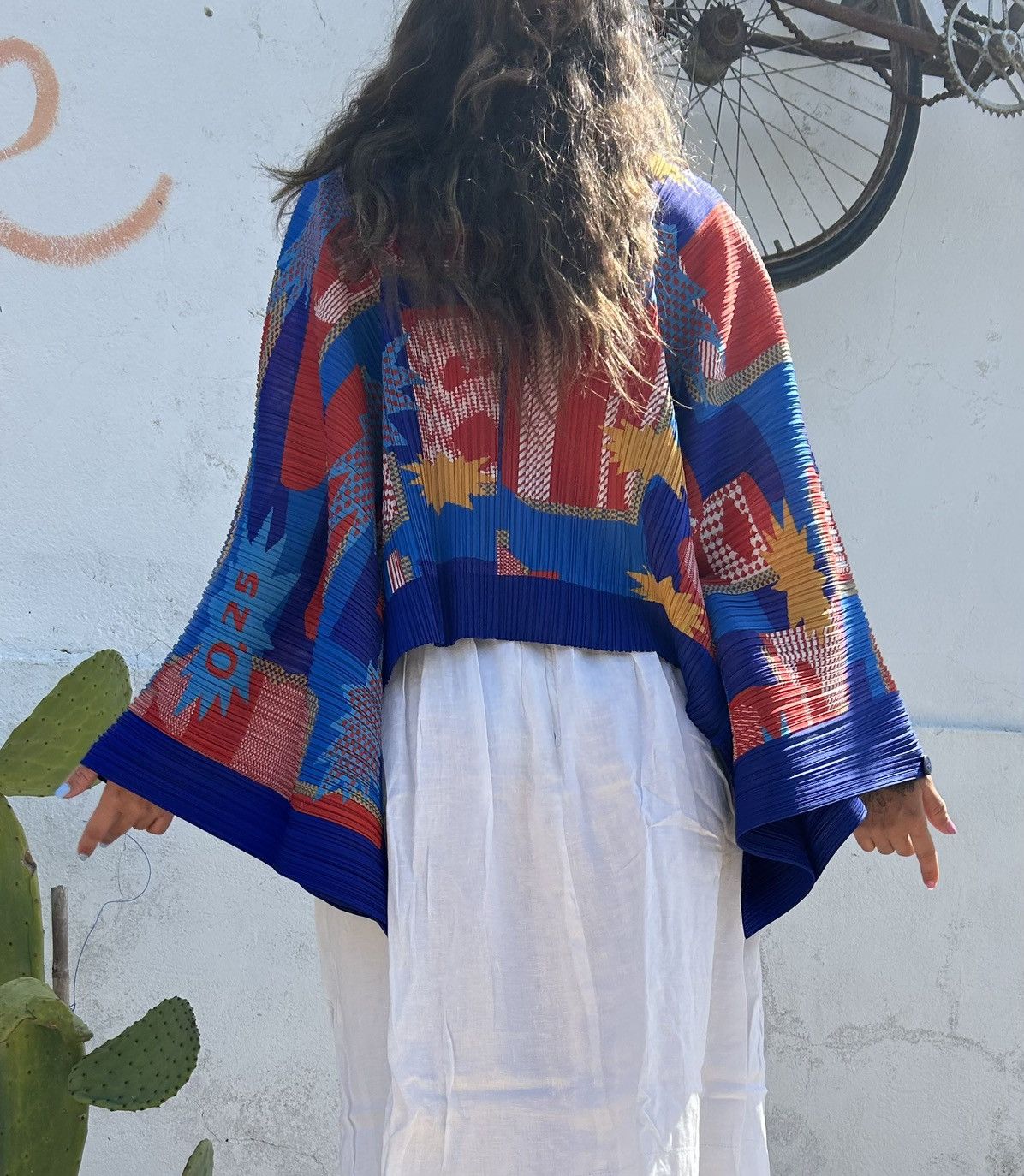 Pleats Please Issey Miyake Poncho Pop Art Issey Miyake Pleats Please Size S / US 4 / IT 40 - 6 Thumbnail
