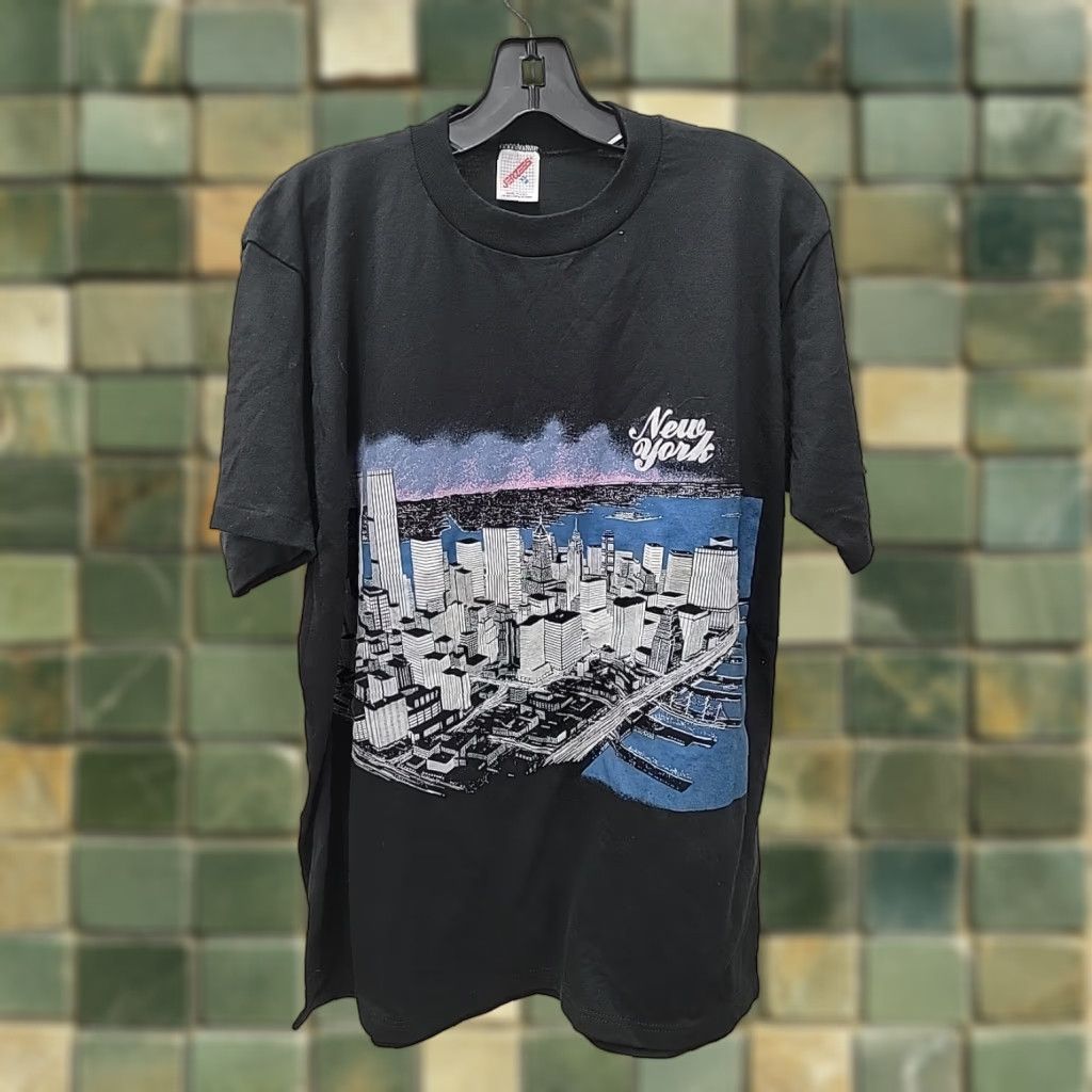 Jerzees VINTAGE Jerzees Graphic T-Shirt Mens XL Black Shirt Mens XL Black Graphic Print 22 chest 29 length Distressed All Seasons Size US XL / EU 56 / 4 - 1 Thumbnail