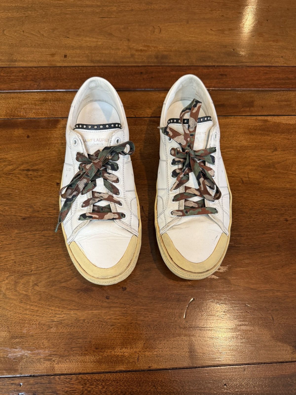 Saint Laurent Paris Saint Laurent Paris White SL37 Leather Sneaker Size US 10.5 / EU 43-44 - 1 Thumbnail