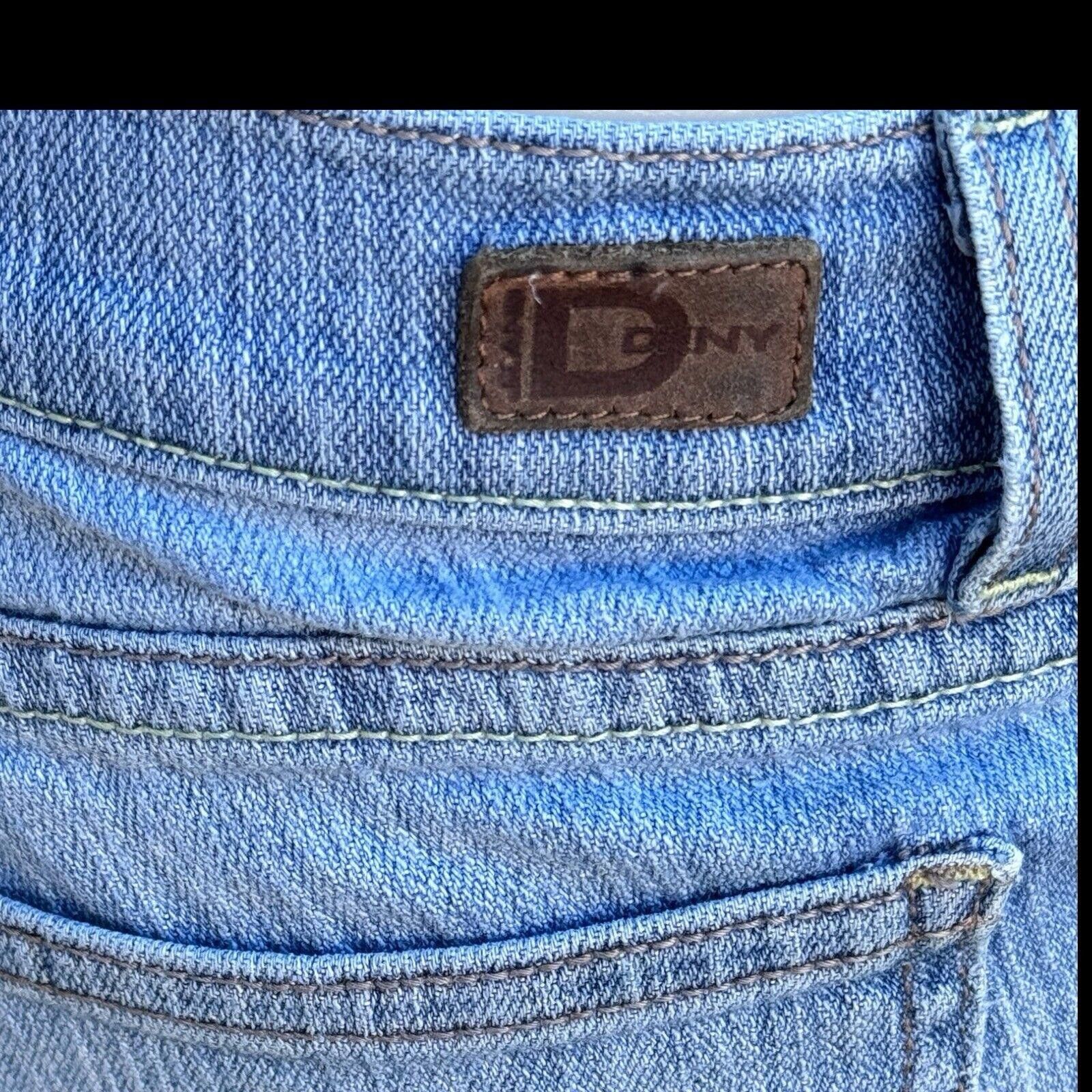 DKNY Vintage DKNY Dip Dyed Cut Off Jean Shorts Sz 7 Jr Size 28" / US 6 / IT 42 - 4 Thumbnail