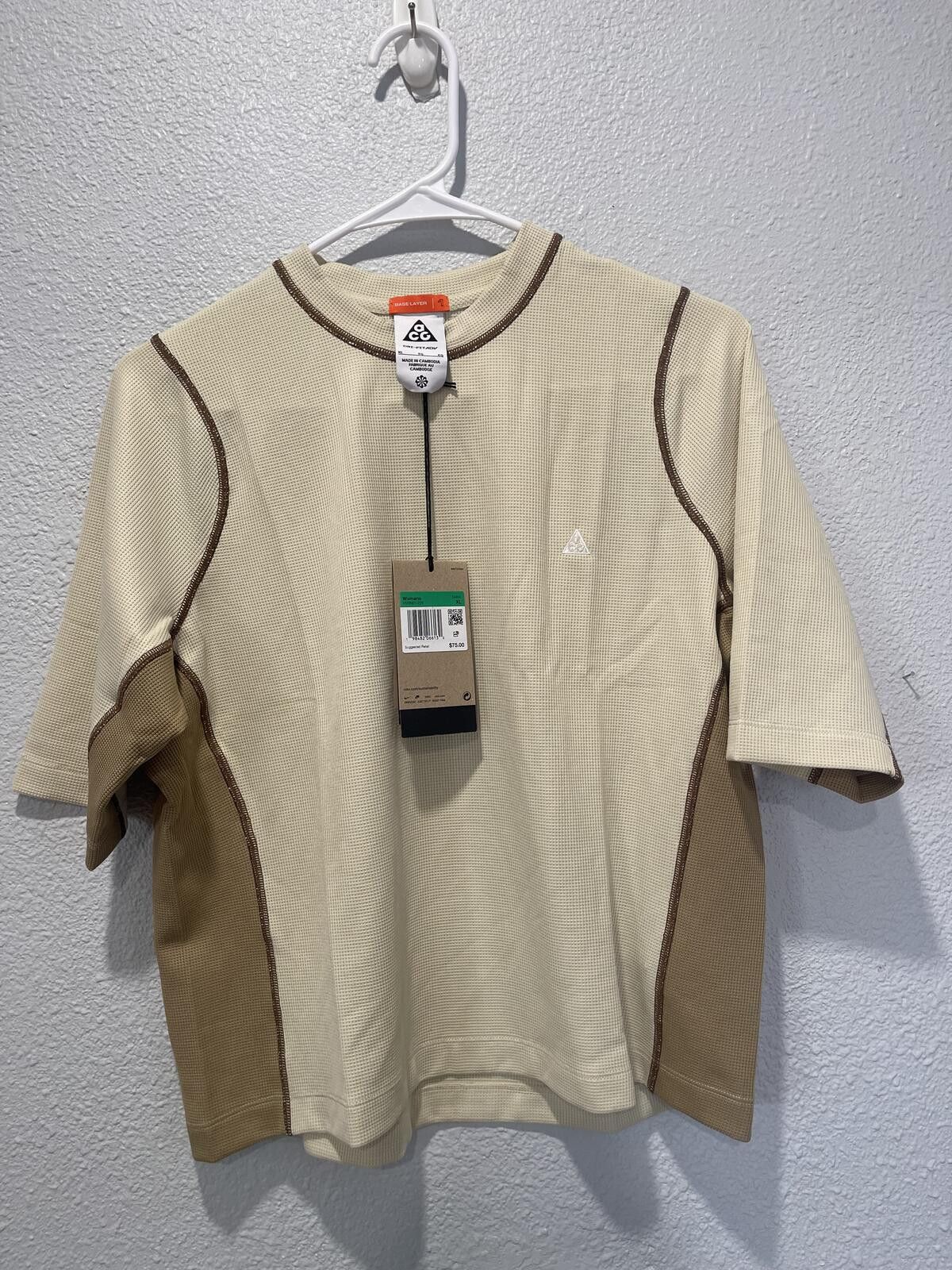 Nike ACG Nike ACG Women's XL Beige and Brown Waffle Knit Short Sleeve Size XL / US 12-14 / IT 48-50 - 1 Thumbnail
