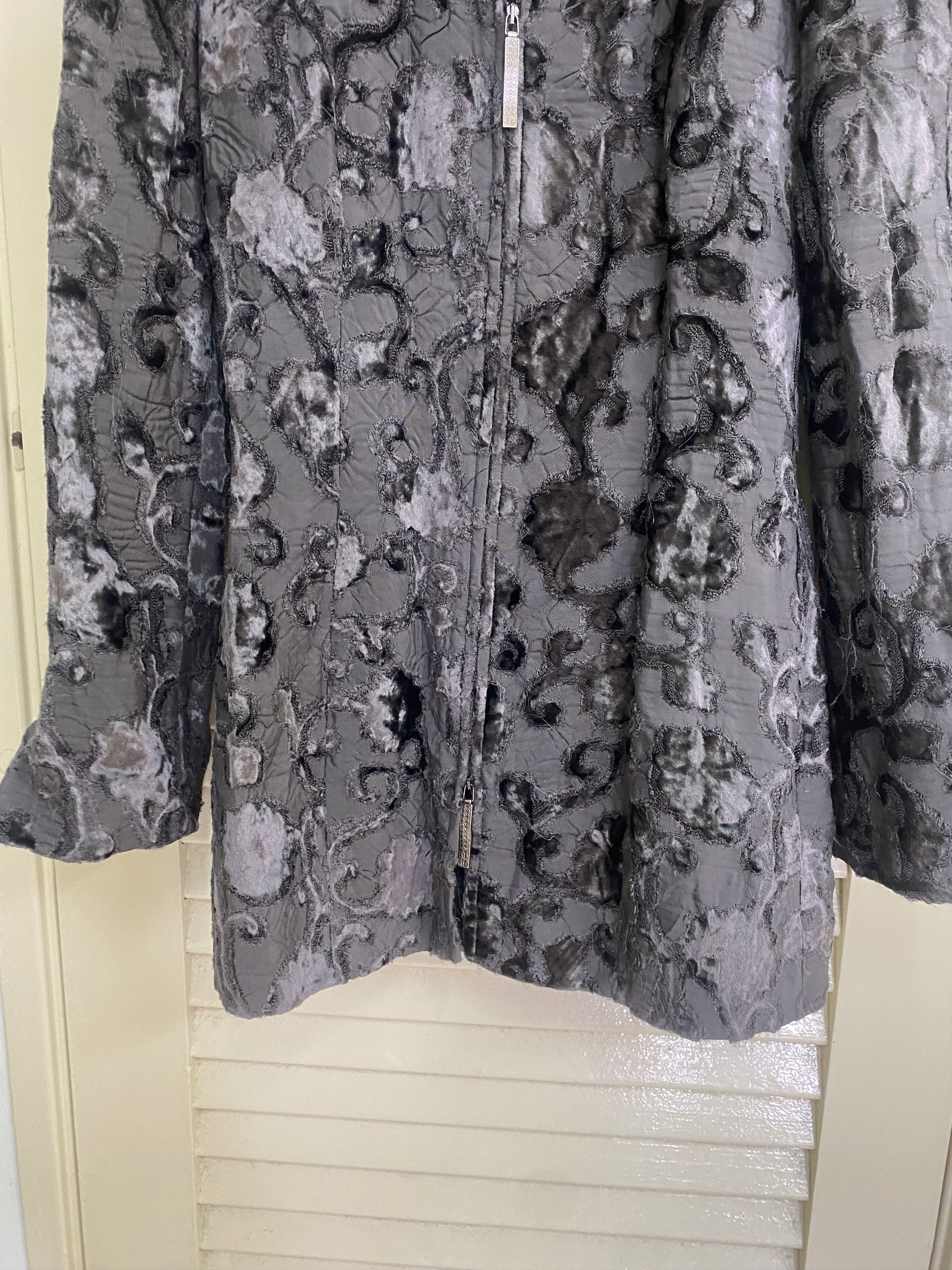 Salvatore Ferragamo Salvatore Ferragamo Floral Rayon Zipper Jacket Size XS / US 0-2 / IT 36-38 - 6 Thumbnail