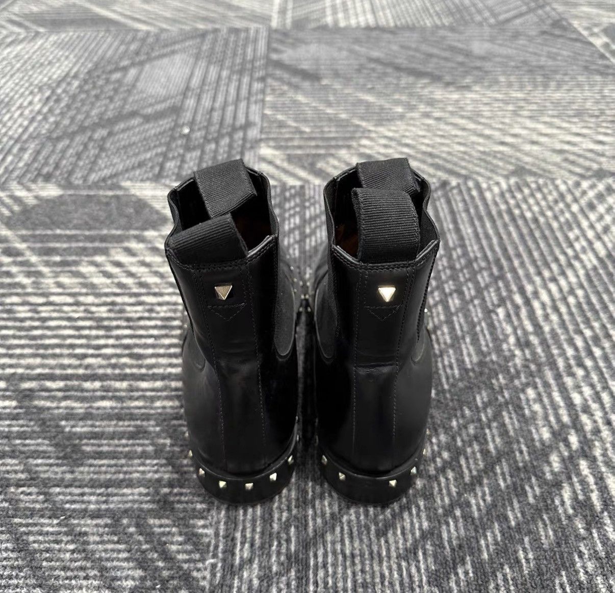 Valentino Valentino Rockstud Chelsea Ankle Boots J42 Size US 4.5 / IT 34.5 - 3 Thumbnail