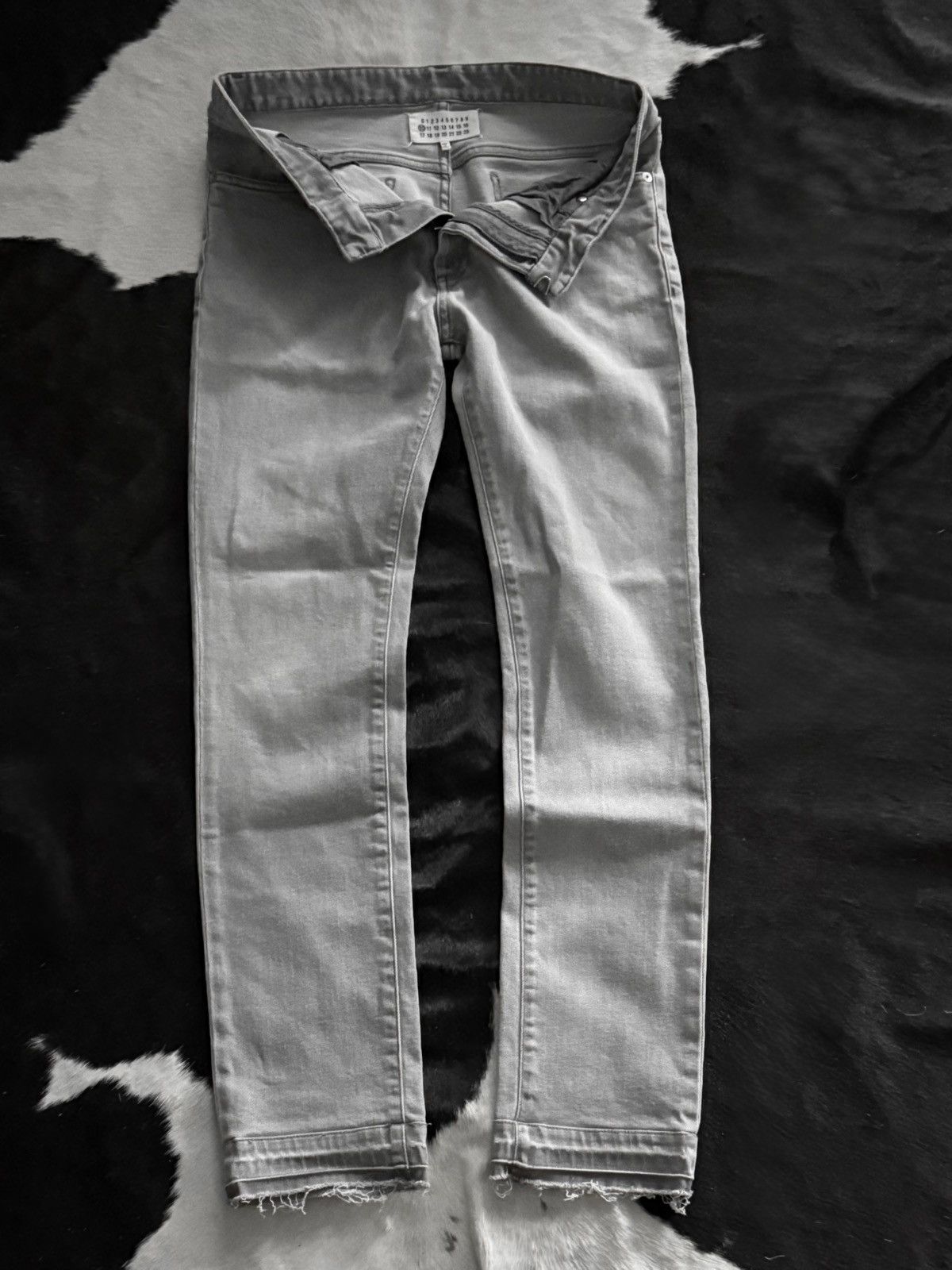 Maison Margiela Maison Margiela Skinny Denim Pants Size US 30 / EU 46 - 1 Thumbnail