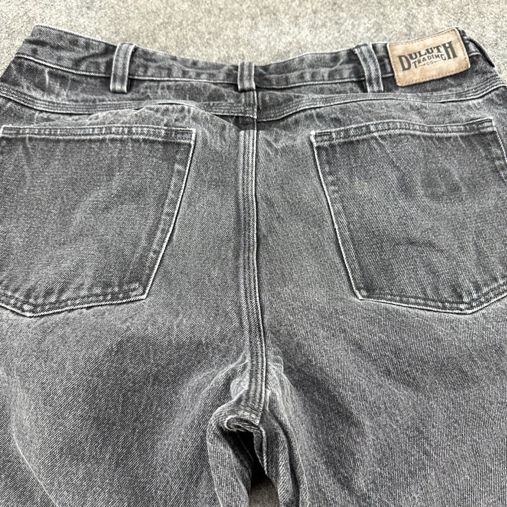 CO Duluth Jeans Mens 36x32 Black Cotton Denim Baggy Workwear 5-Pocket Straight Vintage? No Size US 36 / EU 52 - 5 Thumbnail