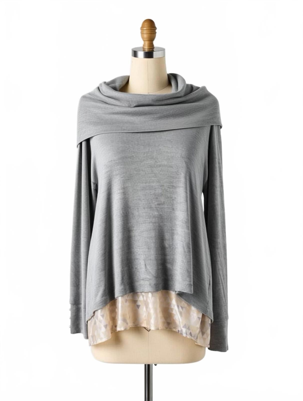 Other White House Black Market Gray Long Sleeve Sweater with Layer Size M / US 6-8 / IT 42-44 - 1 Thumbnail