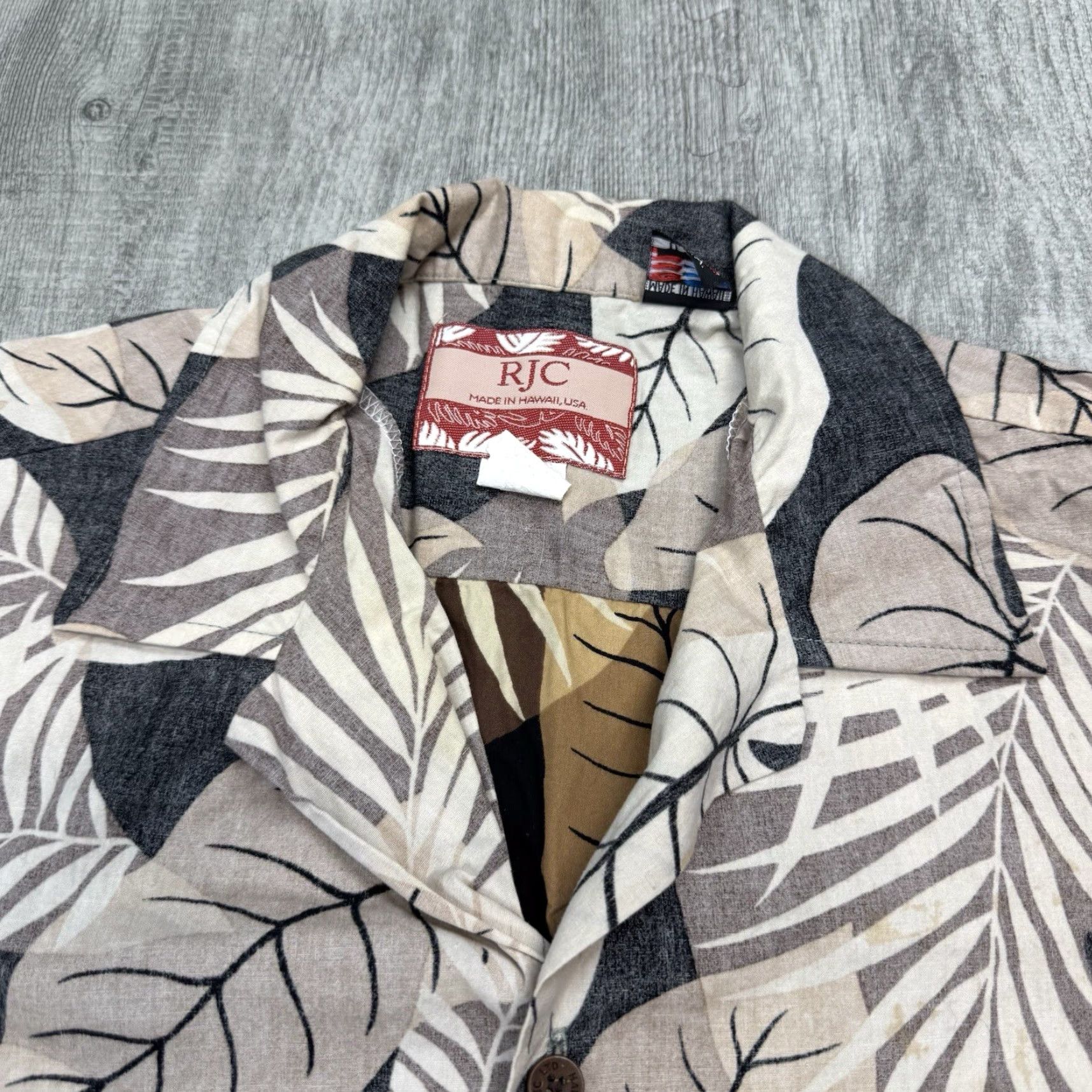 Vintage VINTAGE RJC MENS Hawaiian Shirt Casual Short Sleeve Floral Palm Logo Pattern 90s Size M Beige Size US M / EU 48-50 / 2 - 2 Thumbnail