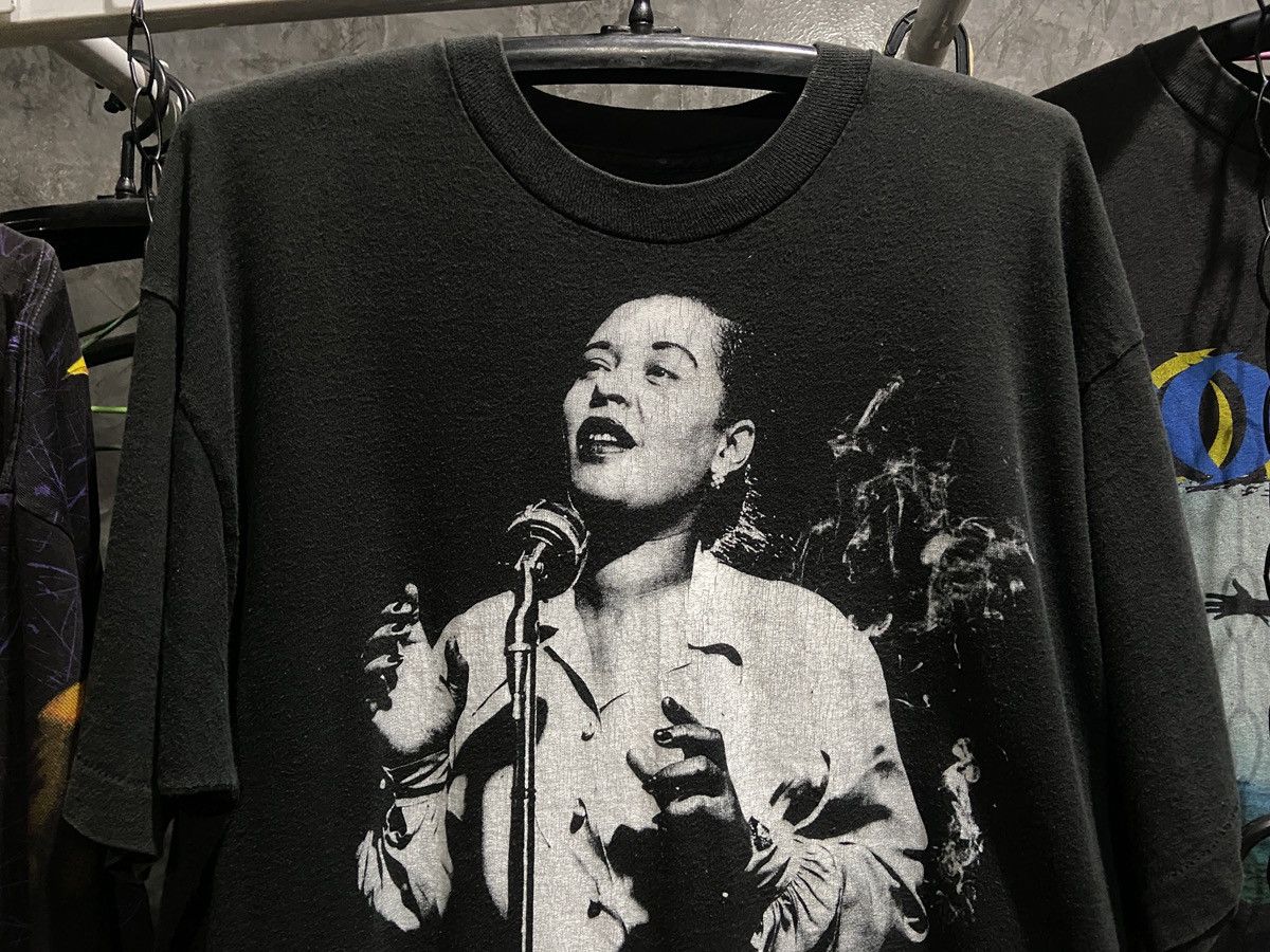 Band Tees × Vintage Vintage 90s BILLIE HOLIDAY Blue Rock TOUR TShirt Size US XL / EU 56 / 4 - 2 Thumbnail