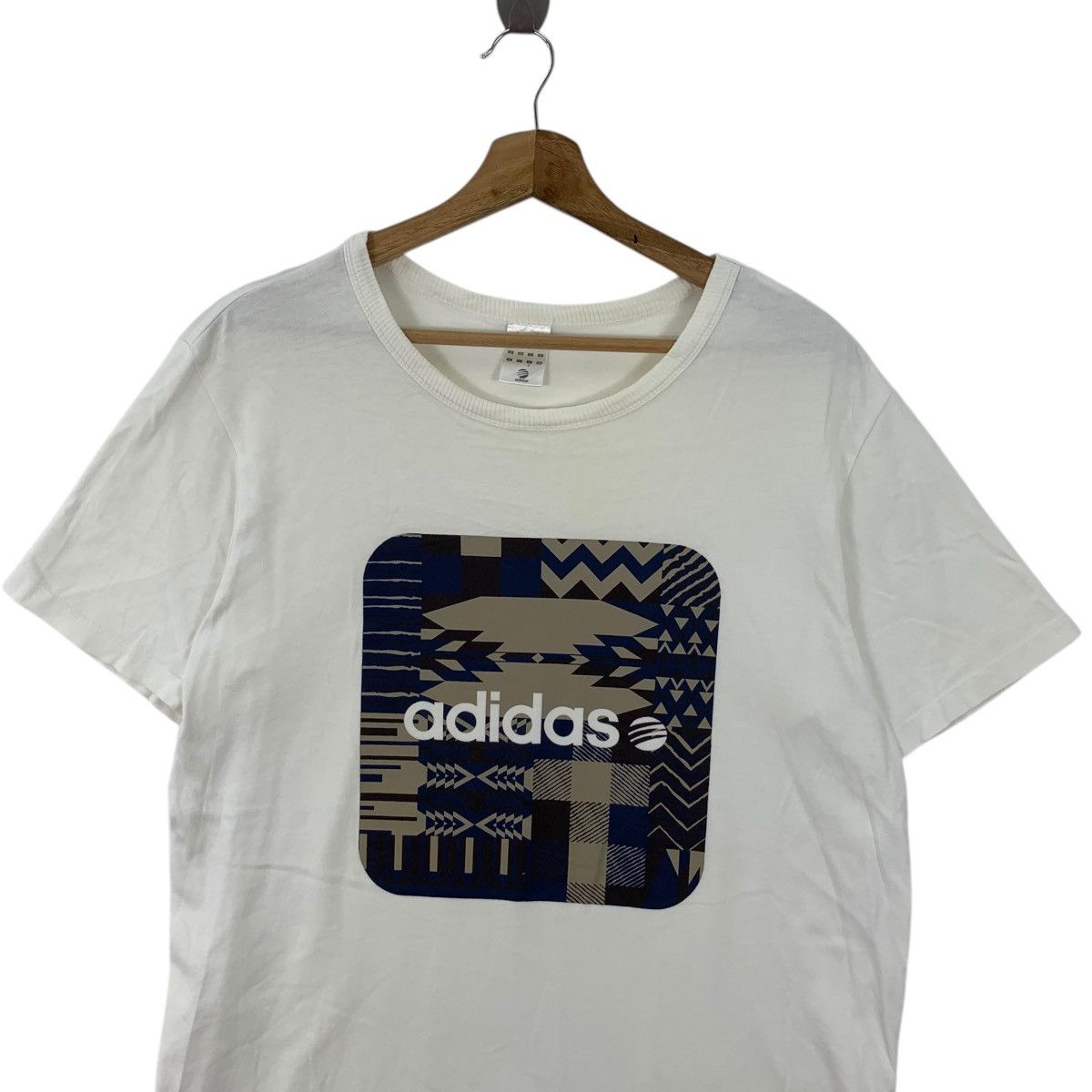 Adidas ADIDAS NEO LABEL Native Aztec Navajo Logo Tee Shirt Top Size M / US 6-8 / IT 42-44 - 2 Thumbnail