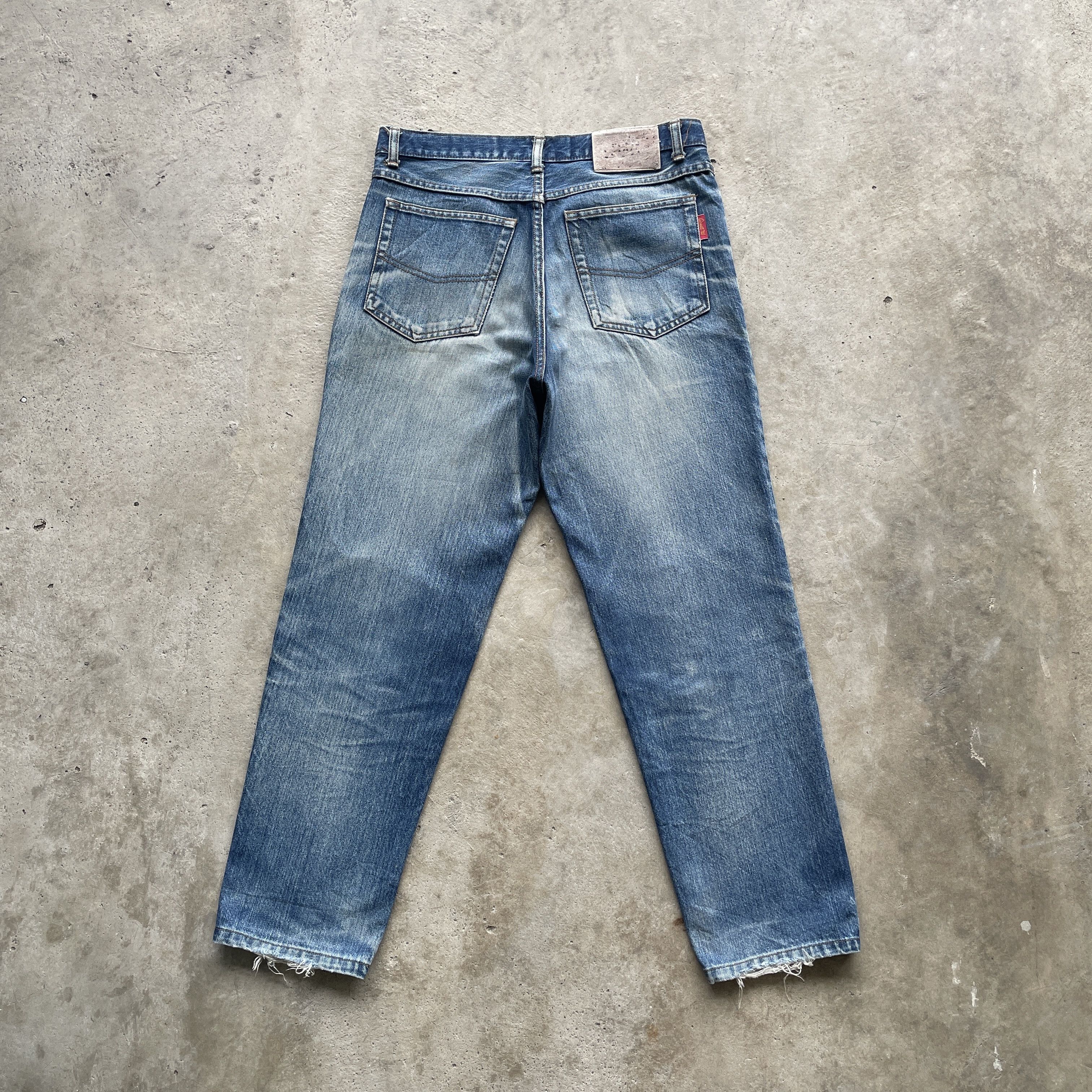Japanese Brand VINTAGE JAPAN DISTRESSED JEANS STONEWASH DENIM FADED PANTS Size US 31 - 12 Thumbnail