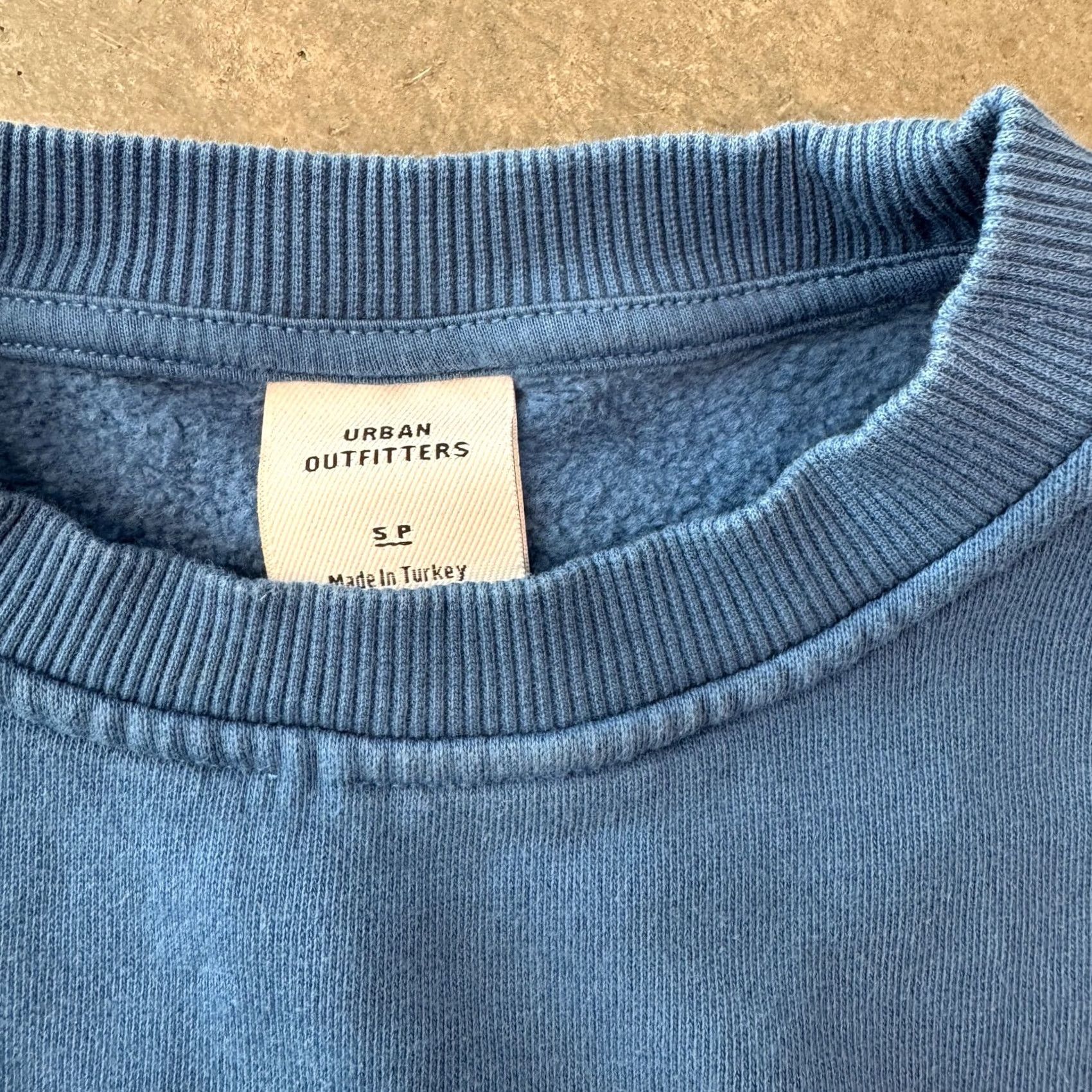 Urban Outfitters VINTAGE Y2K Urban Outfitters Cozy Blue 3 Longsleeve Crewneck Sweatshirt S Women's Longsleeve Crewneck Sweatshirt Blue S Size S / US 4 / IT 40 - 3 Thumbnail