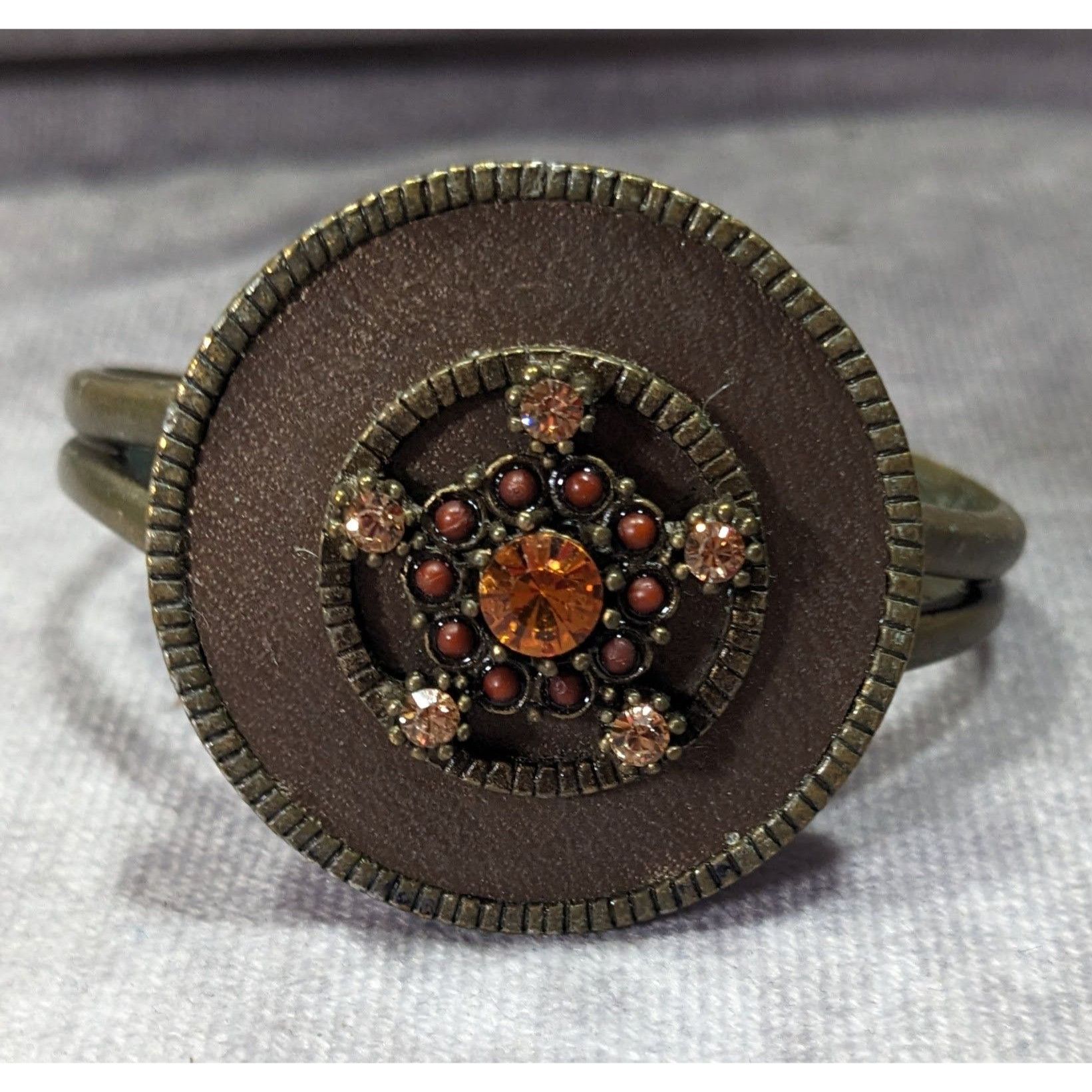 Other Antiqued Steampunk Floral Rhinestone Medallion Cuff Bracelet Size ONE SIZE - 6 Thumbnail