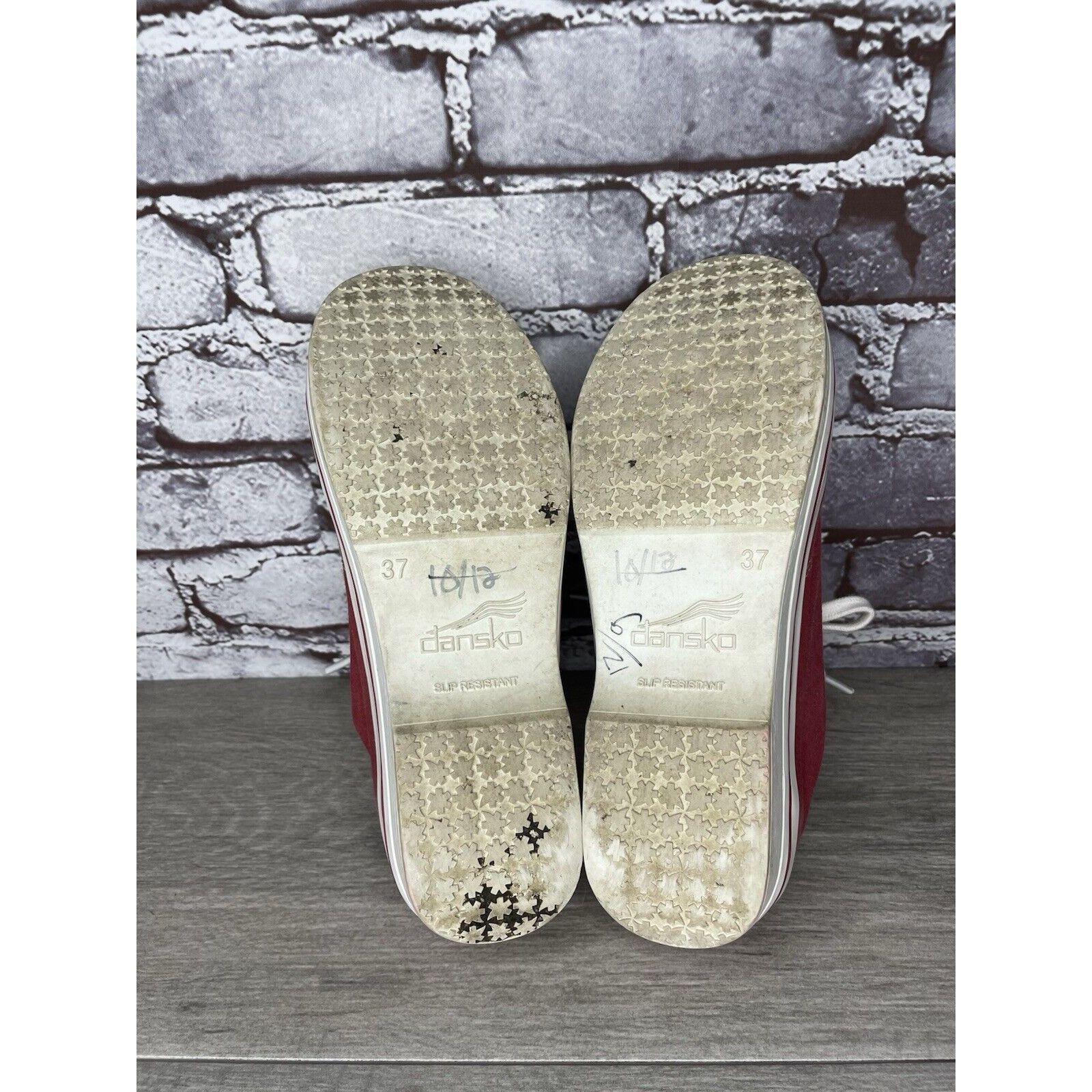 Other Dansko Vegan Red Fabric Canvas Lace Up Slip Workwear Clogs W Size US 7 / IT 37 - 22 Thumbnail