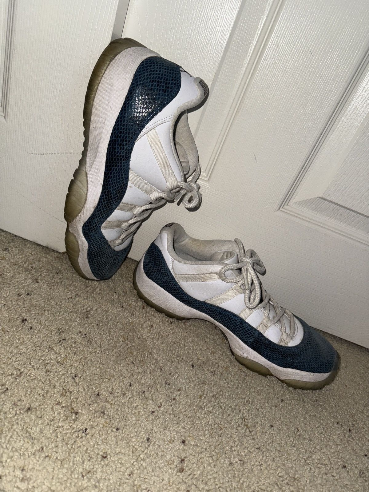 Jordan Brand Jordan 11 Low Snakeskin Size US 11.5 / EU 44-45 - 4 Thumbnail
