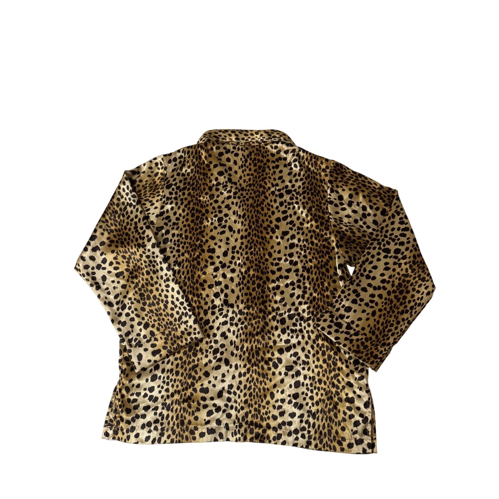 Victoria's Secret Cheetah Print Long Sleeve Pajama Shirt Button Down Size ONE SIZE - 5 Thumbnail