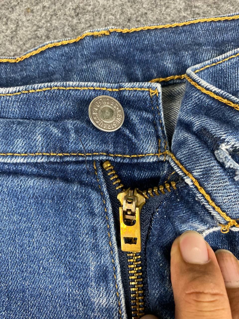 Levi's levis 541 athletic taper distressed denim Size US 40 / EU 56 - 11 Thumbnail