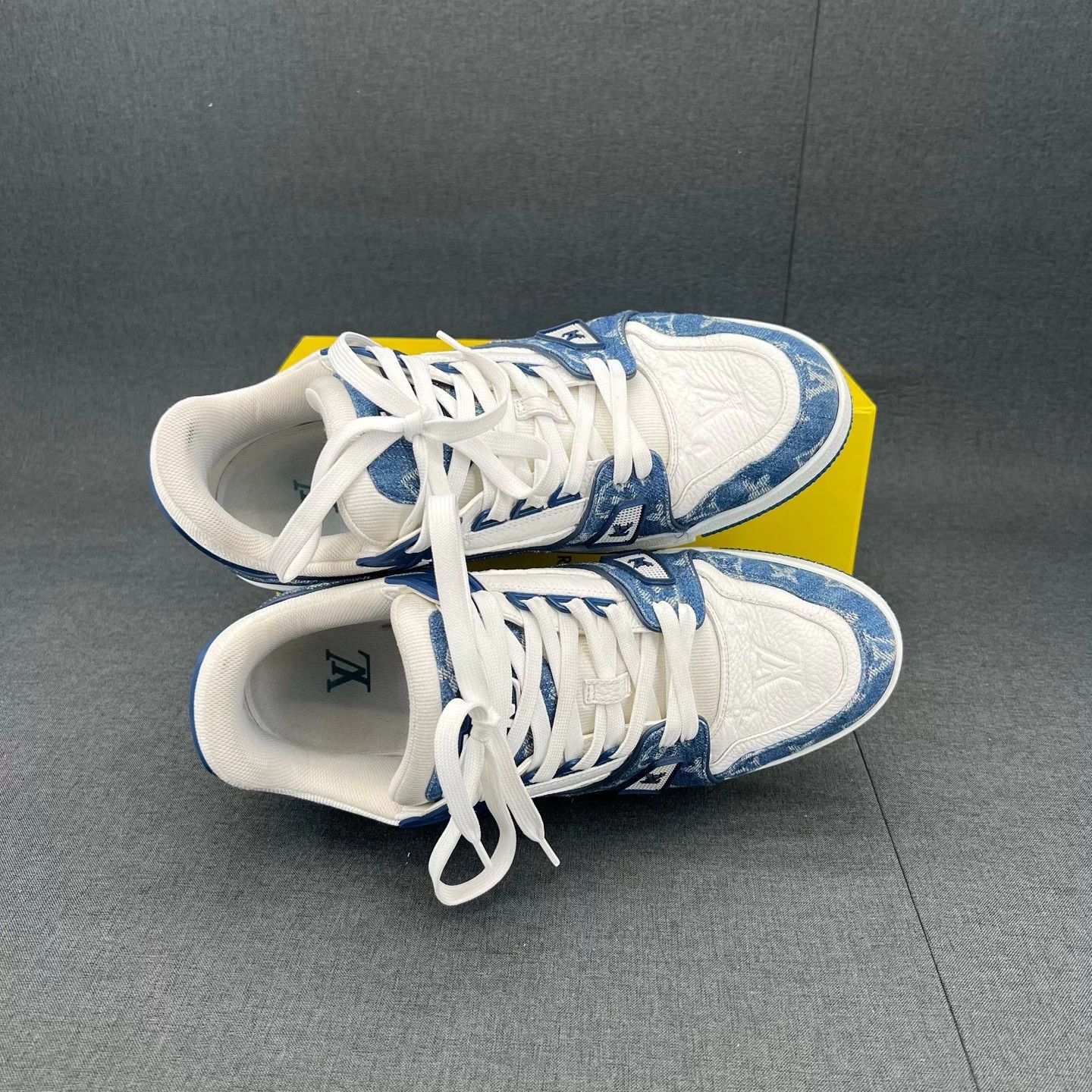 Louis Vuitton LV Trainer White Blue Denim 9 Worn a few, sole intact Size US 9 / EU 42 - 8 Thumbnail