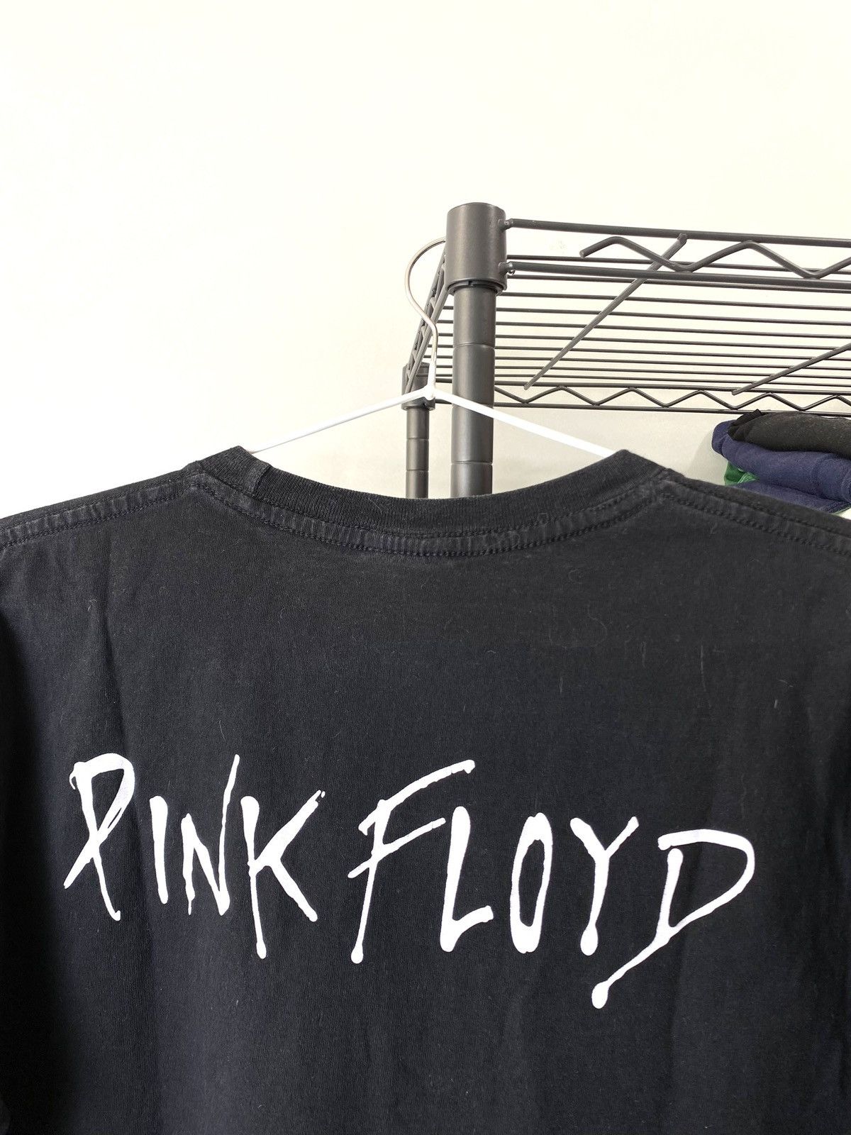 Band Tees Very Rare ! Vintage 1990’s Pink Floyd The Wall Album T Shirt Size US M / EU 48-50 / 2 - 5 Thumbnail