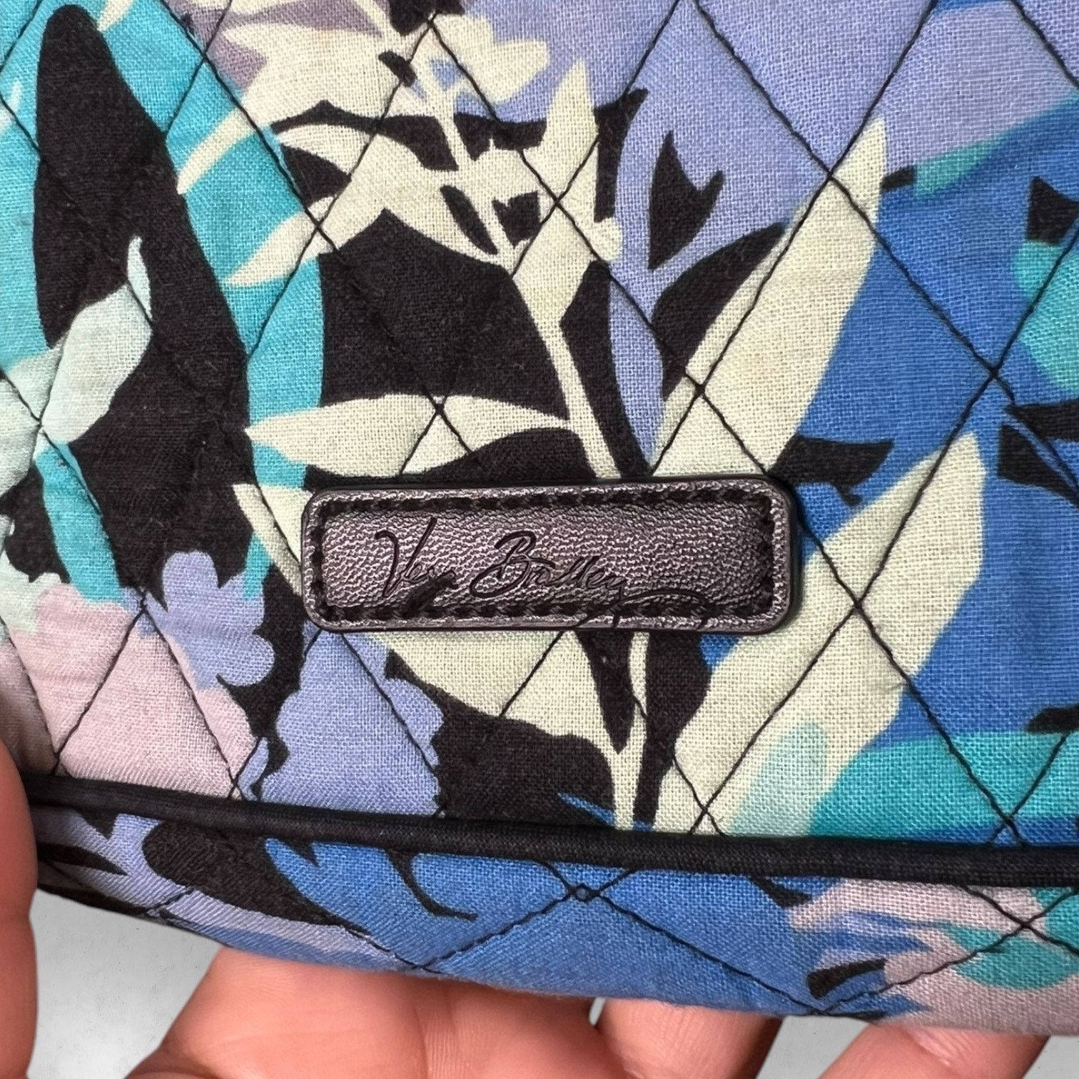 Vera Bradley Vera Bradley "Camo Floral" Retired Pattern Cross-body Bag Size ONE SIZE - 6 Thumbnail