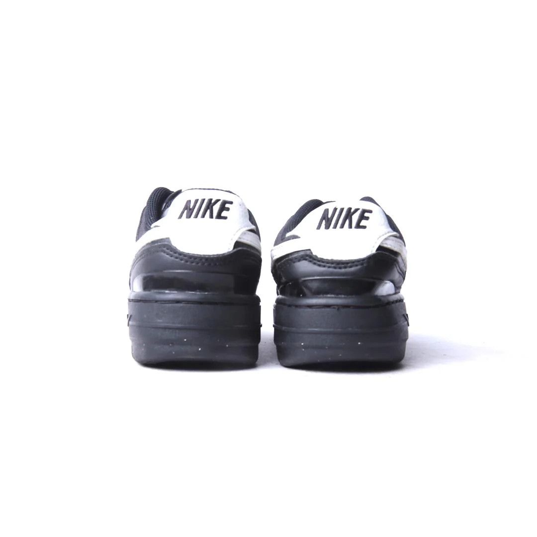 Nike Nike Gamma Force women's shoes in black and white Size US 7 / IT 37 - 4 Thumbnail