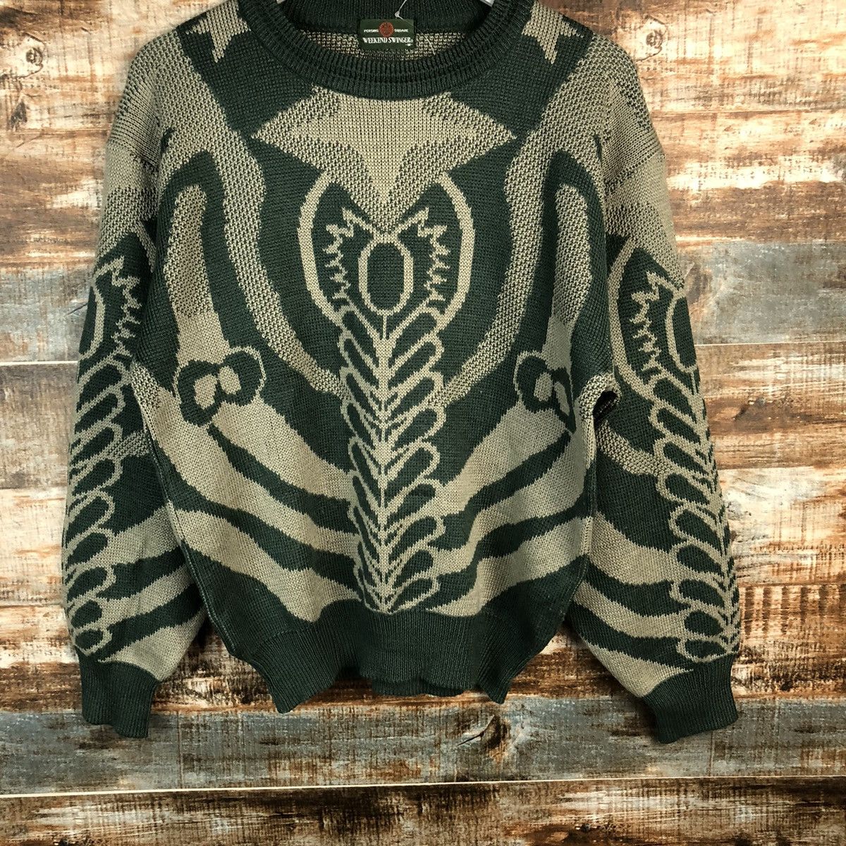 Vintage D Weekend Swinger Green art vintage Knitwear #A1250 Size US M / EU 48-50 / 2 - 3 Thumbnail