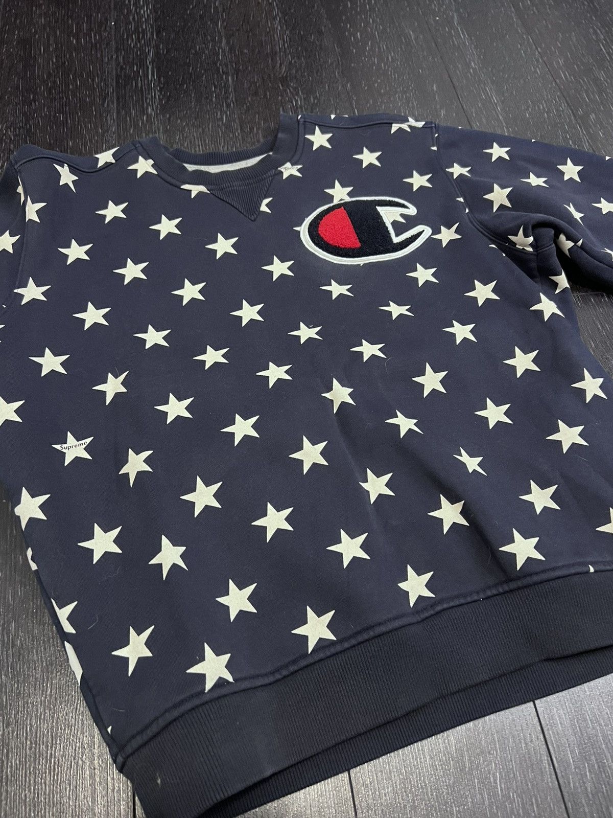 Champion × Supreme Supreme Champion Crewneck Sweatshirt Medium Navy Blue Stars Size US M / EU 48-50 / 2 - 3 Thumbnail