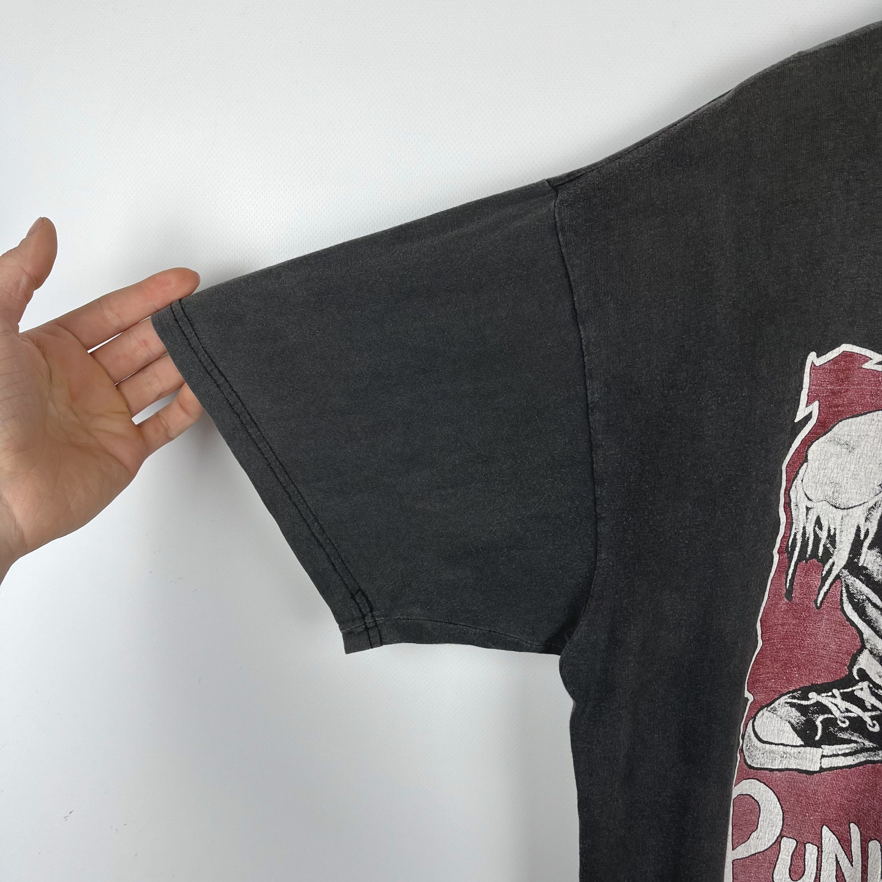 Vintage Vintage Punks Not Dead Graphic T Shirt 90’s Size US XL / EU 56 / 4 - 8 Thumbnail