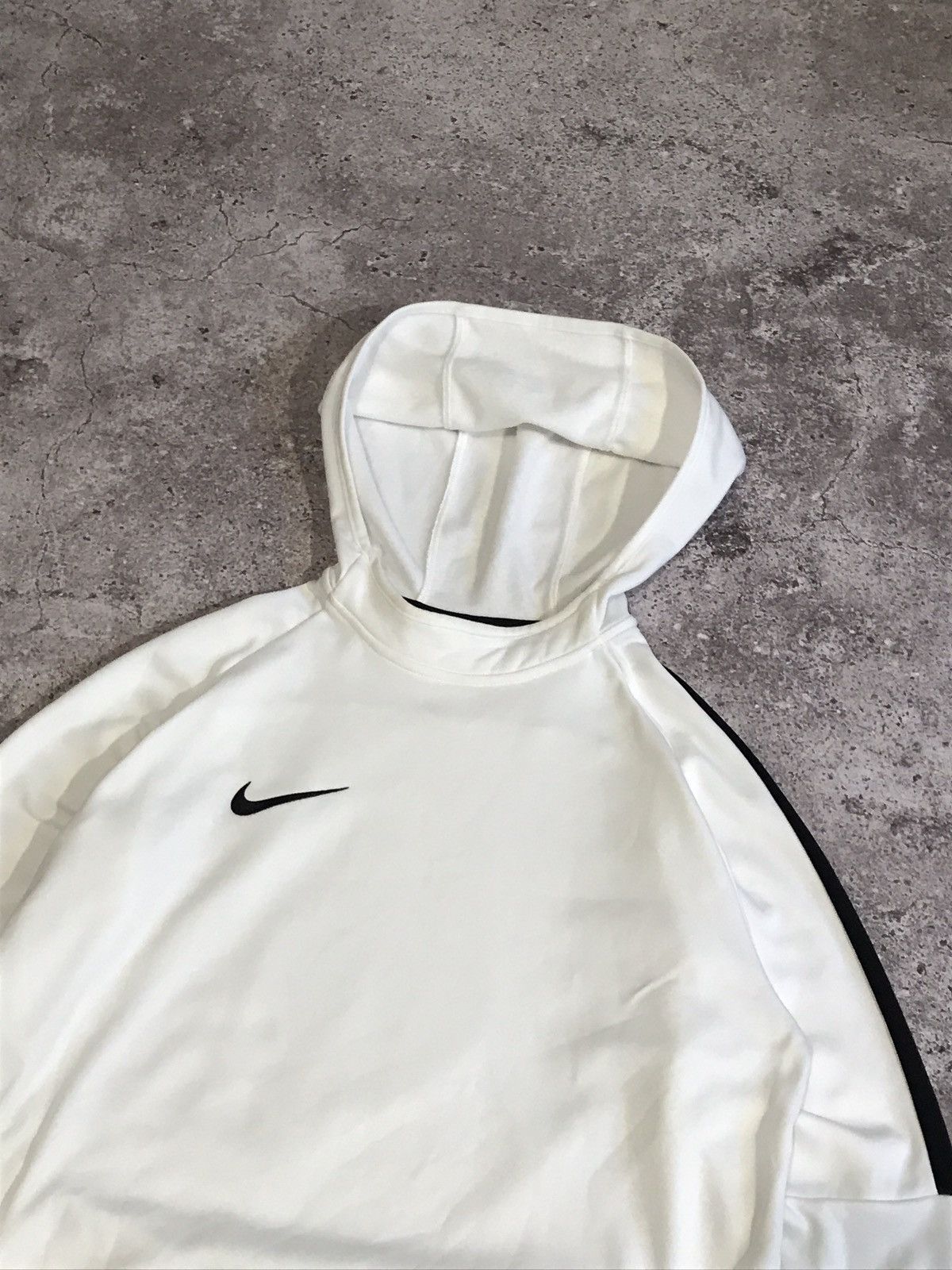 Nike × Vintage Vintage Hoodie Nike Swoosh Embroiled Logo Size US M / EU 48-50 / 2 - 2 Thumbnail