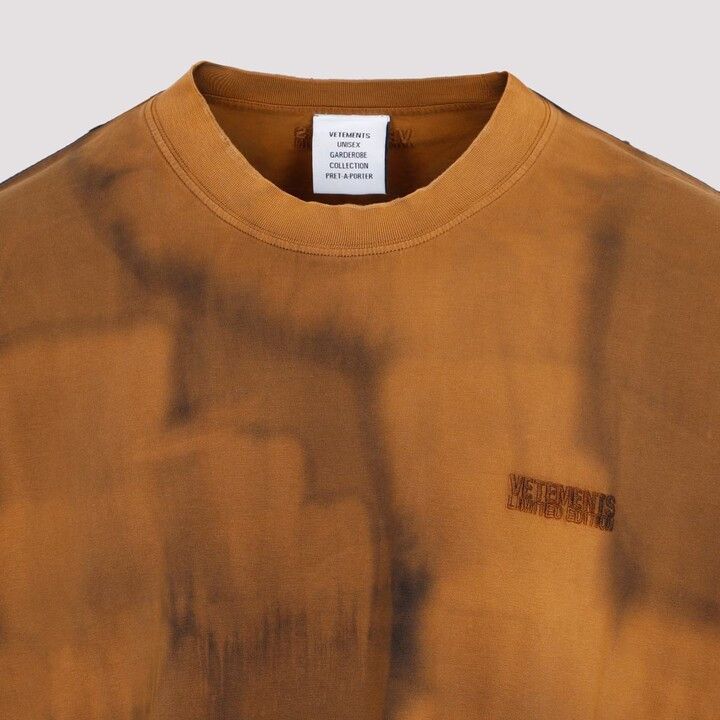 Vetements o1y0924 T-Shirt in Brown Size US M / EU 48-50 / 2 - 3 Thumbnail
