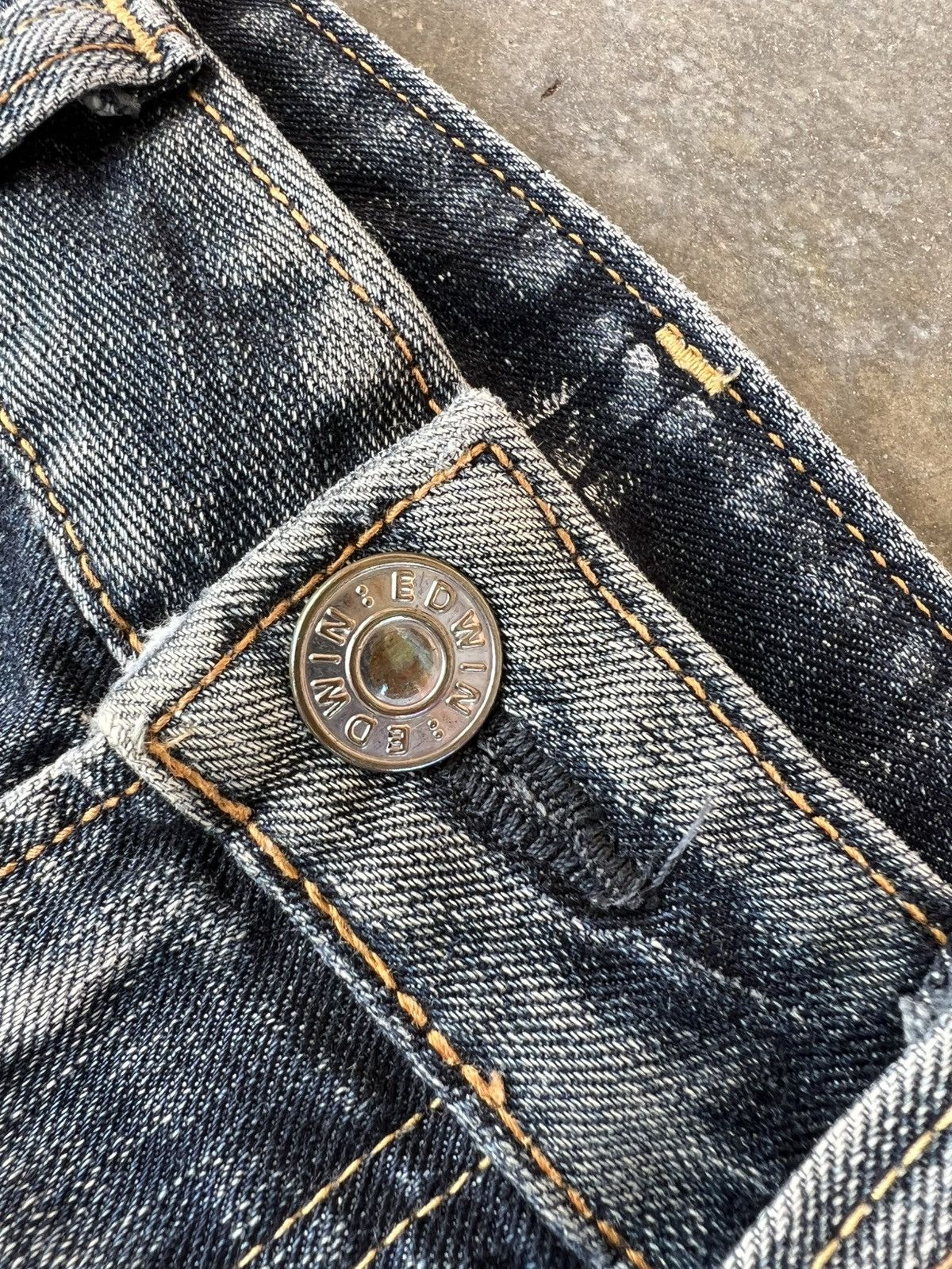 Edwin × Japanese Brand × Jean Vintage Edwin Blue Trip Edgeline Distressed Jean Size US 33 - 10 Thumbnail